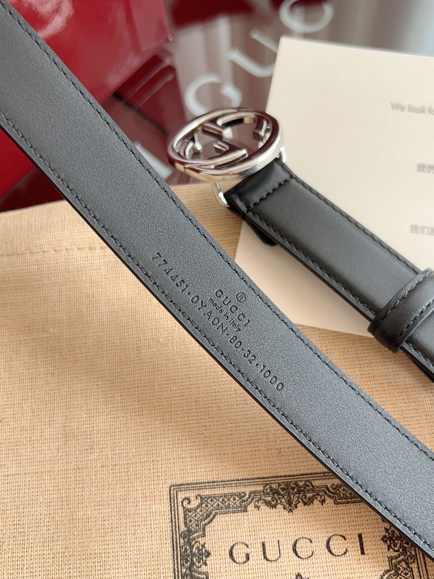 GUCCI 表面头层小牛皮 宽度2.5cm 专柜新版logo横标，原版进口南非皮底，精品针铜扣  高端品质，不惧对比。P160
