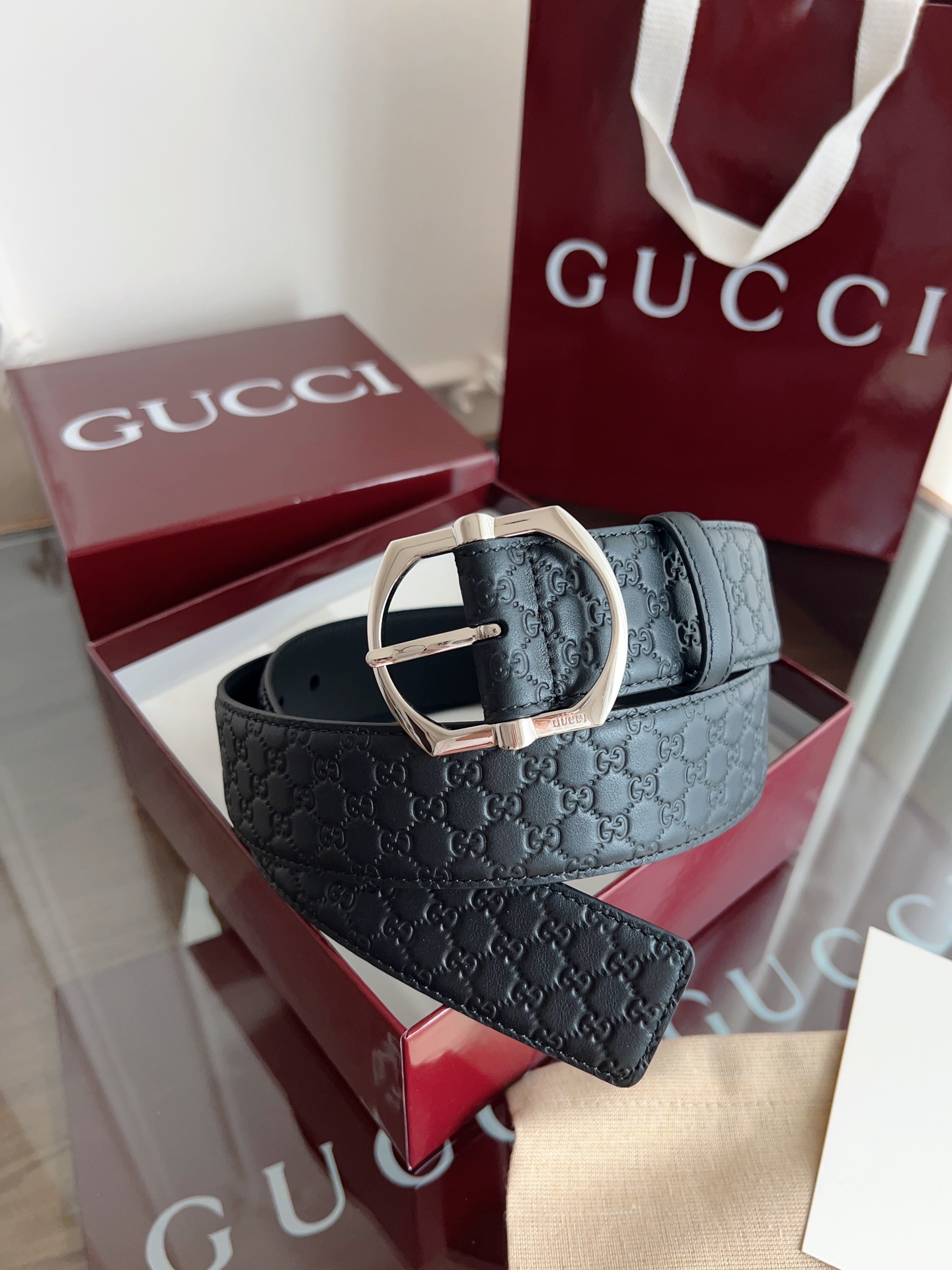 Gucci古驰🇫🇷法国原厂皮料，黑色牛皮 品质毋庸置疑 没有更好 只有最好  尺寸4.0厘米。P160