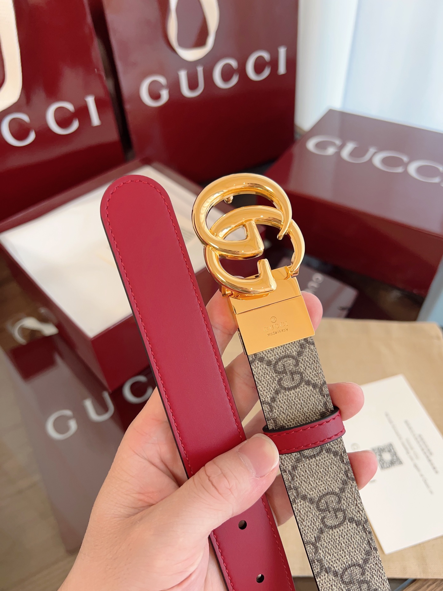  Gucci 2025最新专柜系列安哥拉红 款号  92TIN 9257 双面进口原厂防水PVC材质 比
