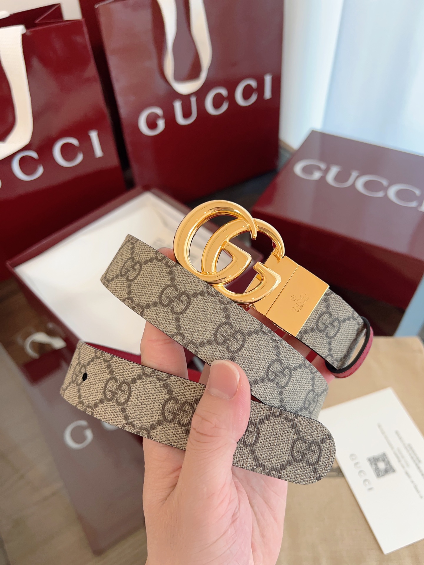  Gucci 2025最新专柜系列安哥拉红 款号  92TIN 9257 双面进口原厂防水PVC材质 比