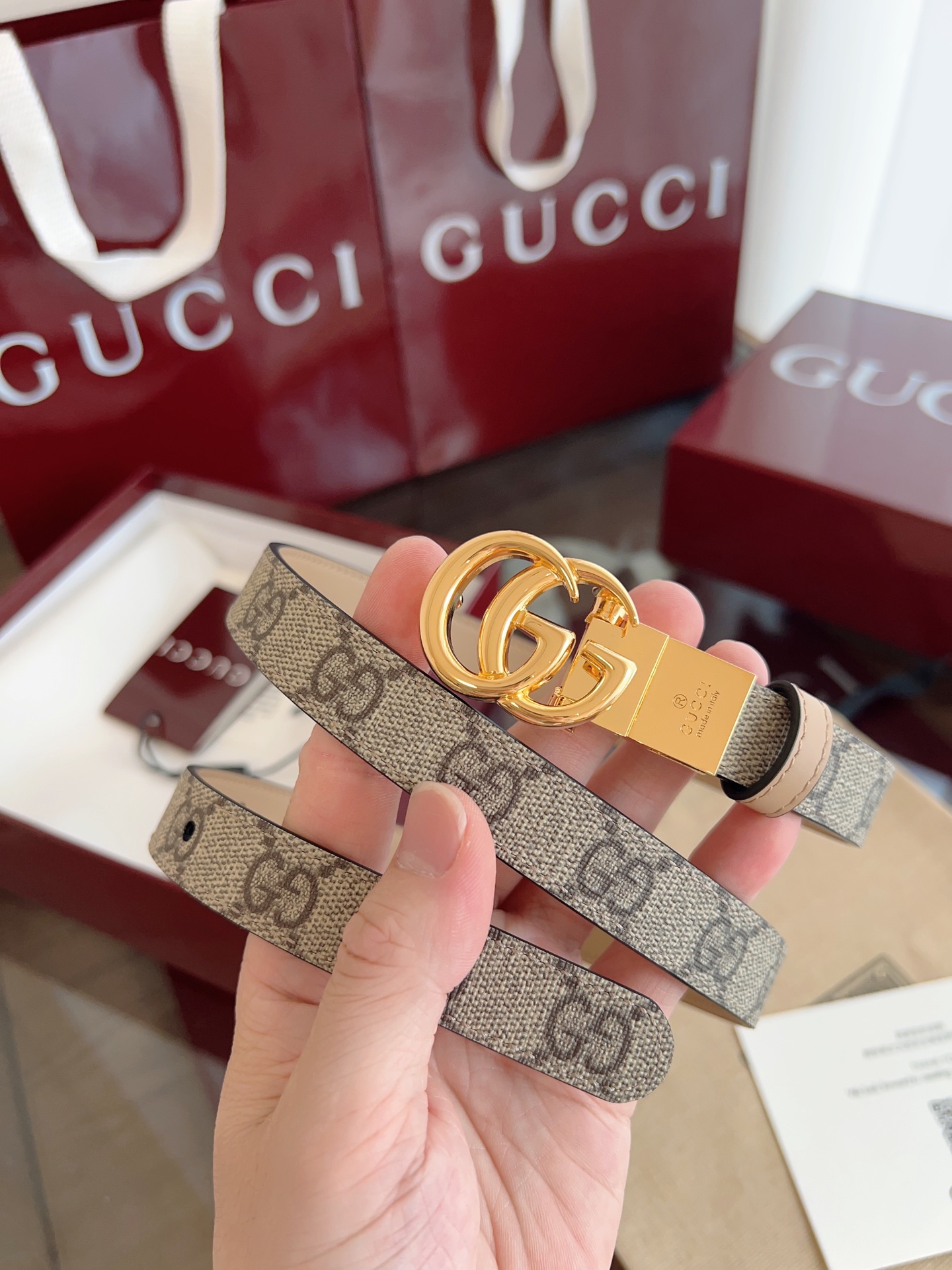  Gucci 2025最新专柜系列裸粉 款号  92TIN 9257 双面进口原厂防水PVC材质 比牛皮