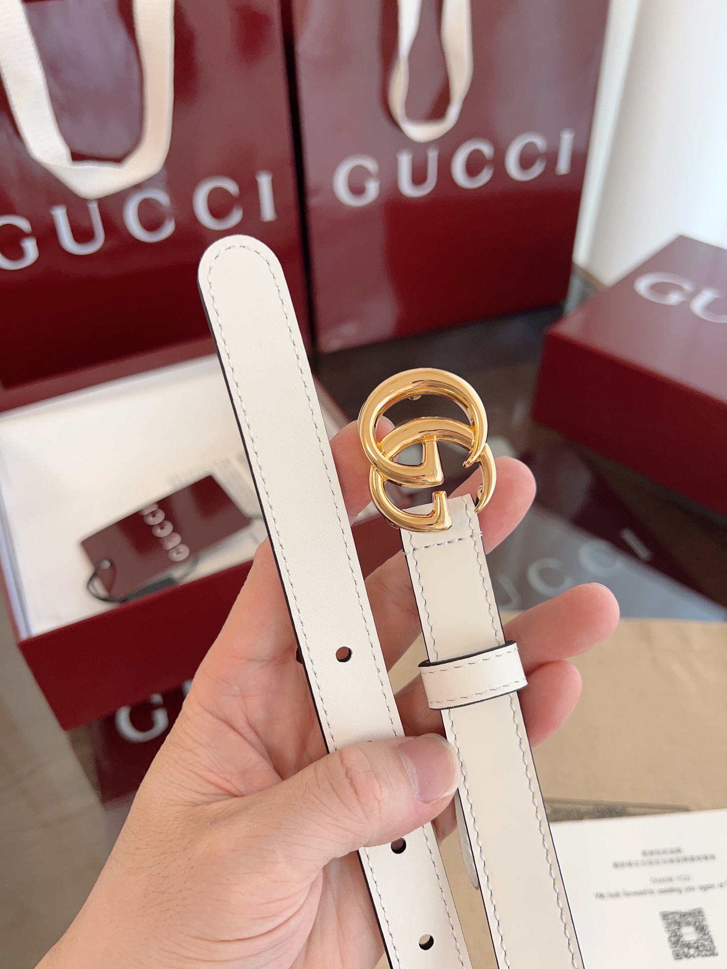  GUCCI 表面头层小牛皮 宽度2.0cm 专柜新版logo横标，原版进口南非皮底，精品双G铜扣  高