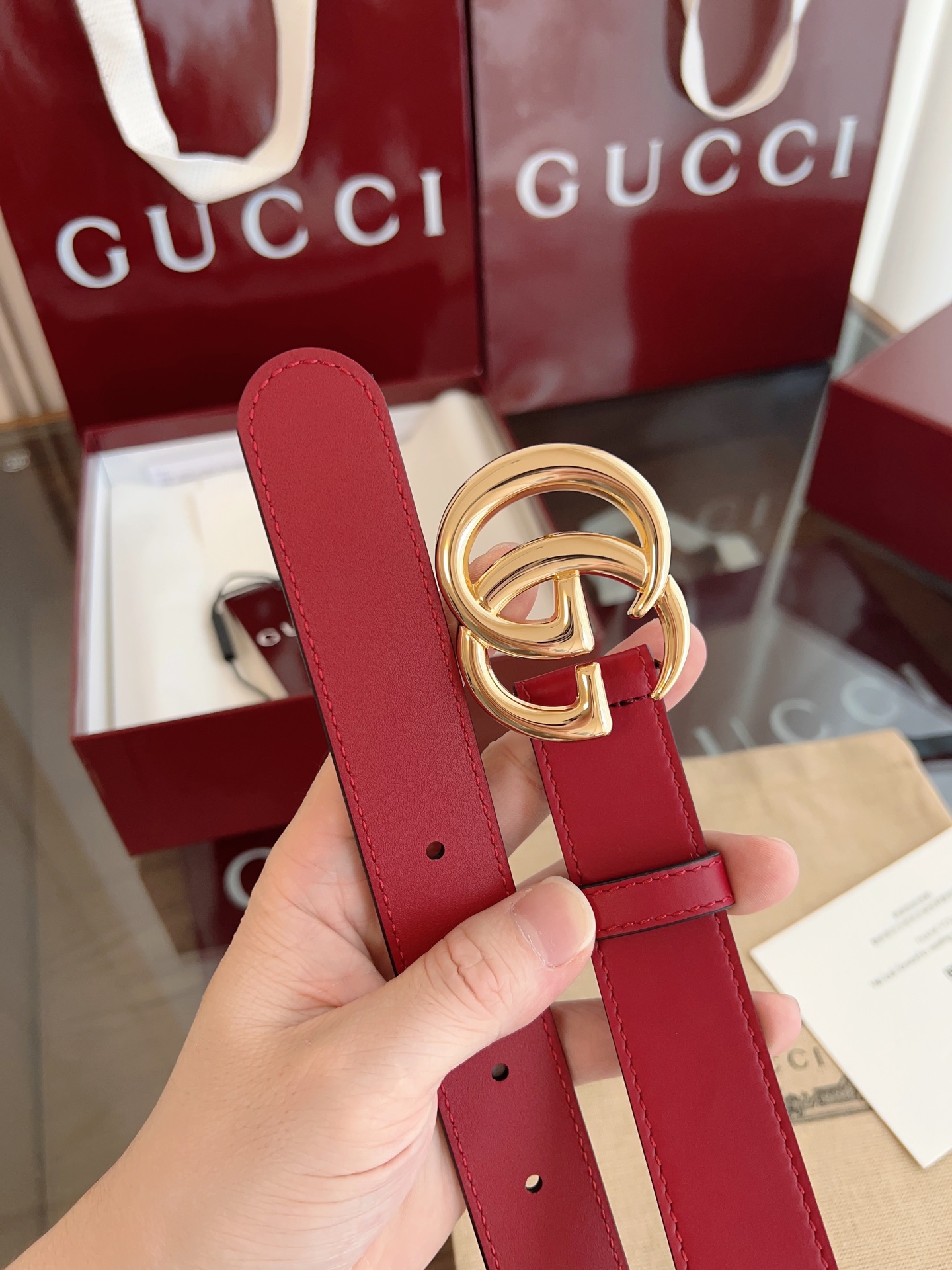  GUCCI 表面头层小牛皮 宽度3.0cm 专柜新版logo横标，原版进口南非皮底，精品双G铜扣  高