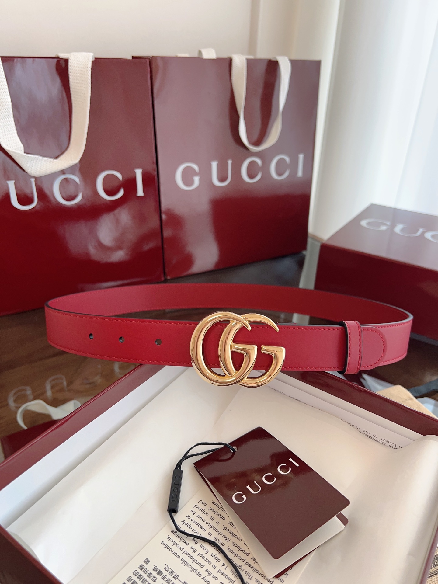  GUCCI 表面头层小牛皮 宽度3.0cm 专柜新版logo横标，原版进口南非皮底，精品双G铜扣  高