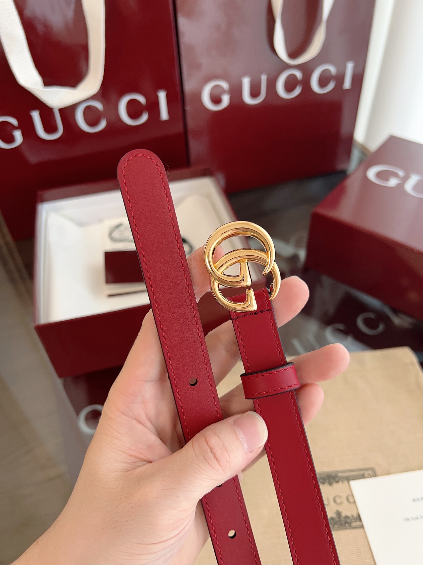  GUCCI 表面头层小牛皮 宽度2.0cm 专柜新版logo横标，原版进口南非皮底，精品双G铜扣  高
