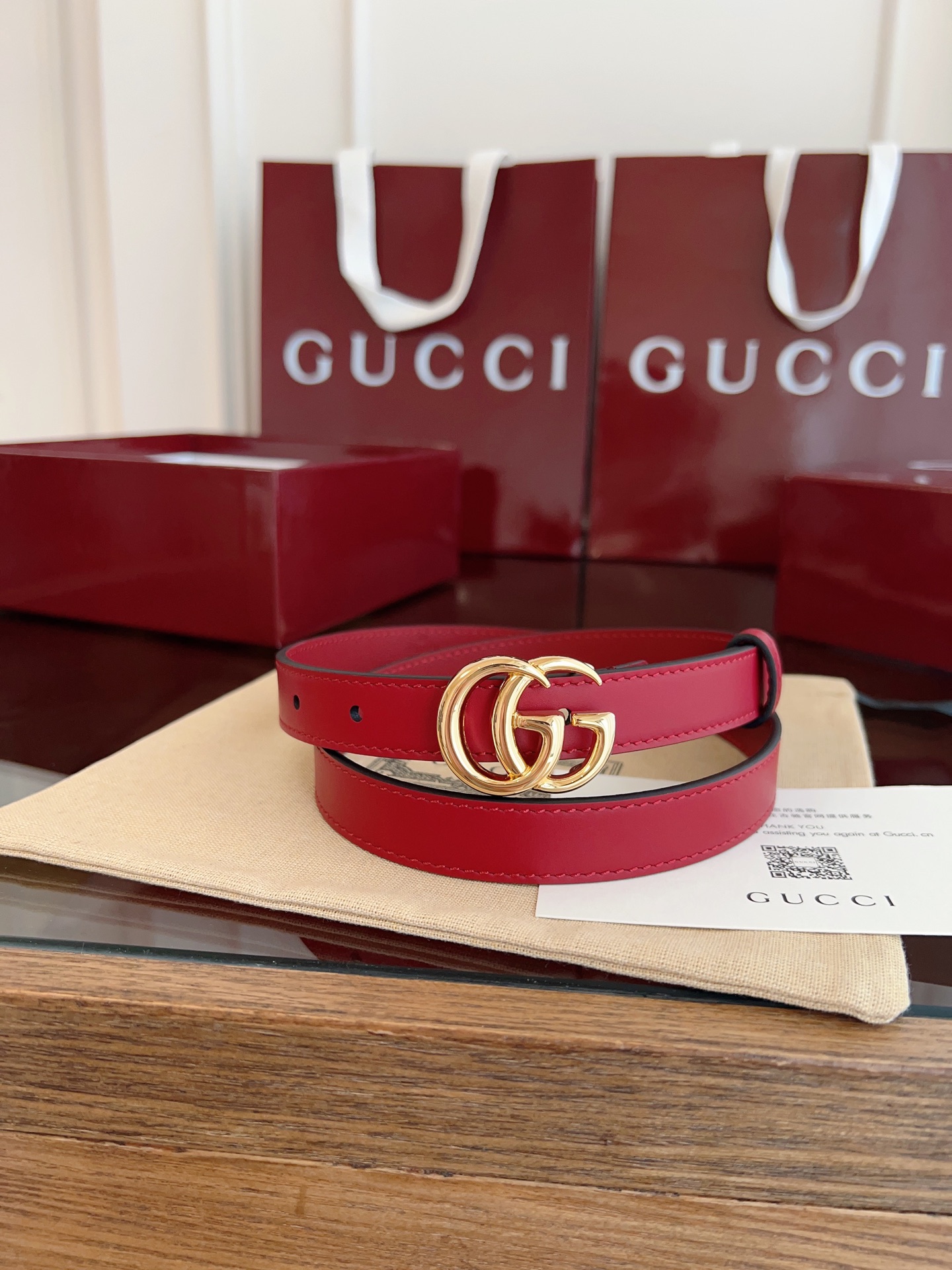  GUCCI 表面头层小牛皮 宽度2.0cm 专柜新版logo横标，原版进口南非皮底，精品双G铜扣  高