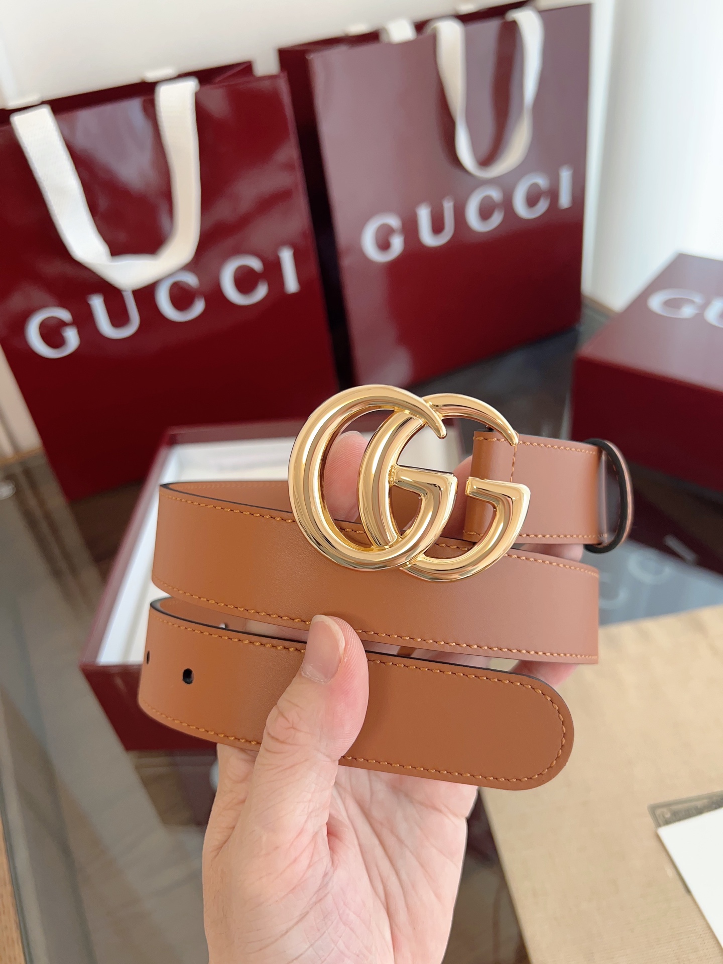  GUCCI 表面头层小牛皮 宽度3.0cm 专柜新版logo横标，原版进口南非皮底，精品双G铜扣  高