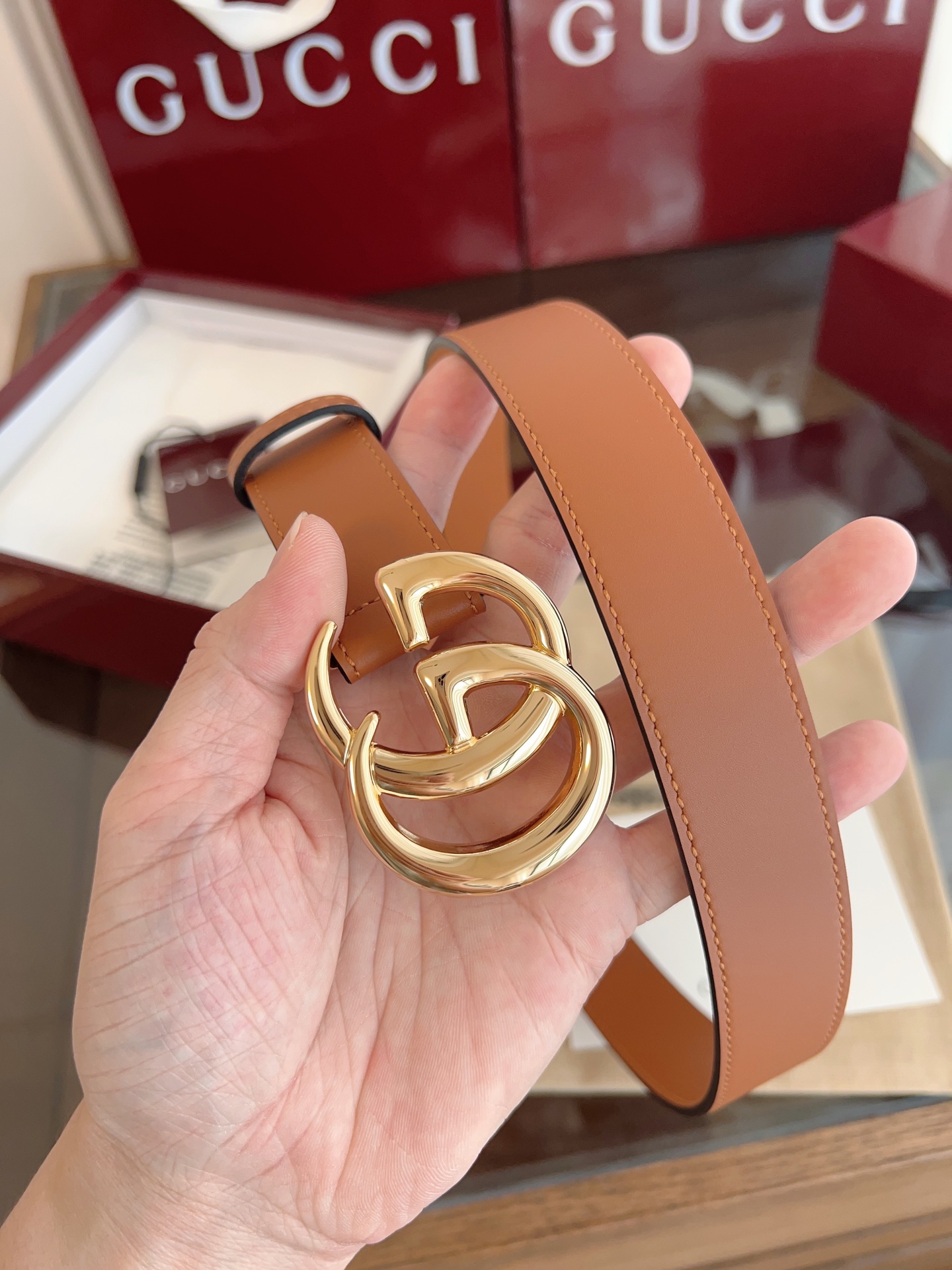  GUCCI 表面头层小牛皮 宽度3.0cm 专柜新版logo横标，原版进口南非皮底，精品双G铜扣  高