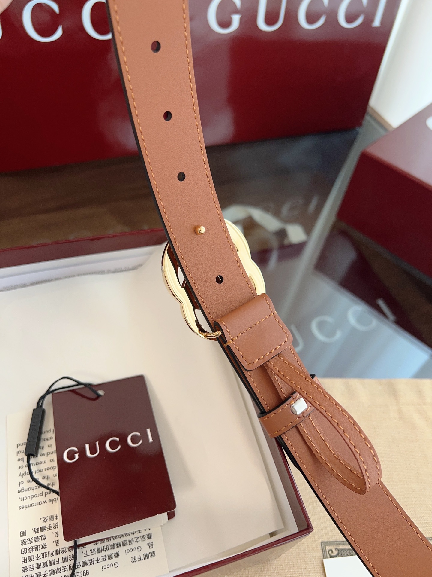  GUCCI 表面头层小牛皮 宽度3.0cm 专柜新版logo横标，原版进口南非皮底，精品双G铜扣  高
