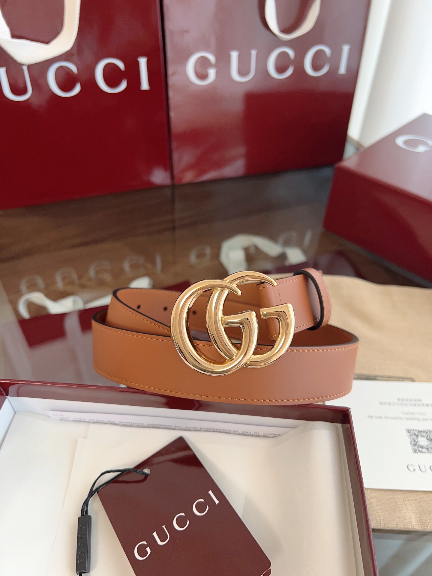  GUCCI 表面头层小牛皮 宽度3.0cm 专柜新版logo横标，原版进口南非皮底，精品双G铜扣  高