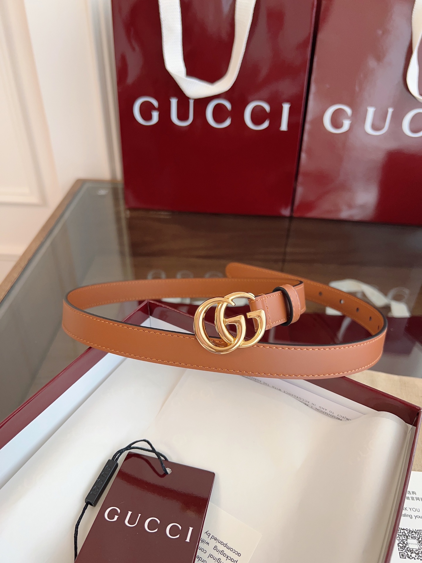  GUCCI 表面头层小牛皮 宽度2.0cm 专柜新版logo横标，原版进口南非皮底，精品双G铜扣  高