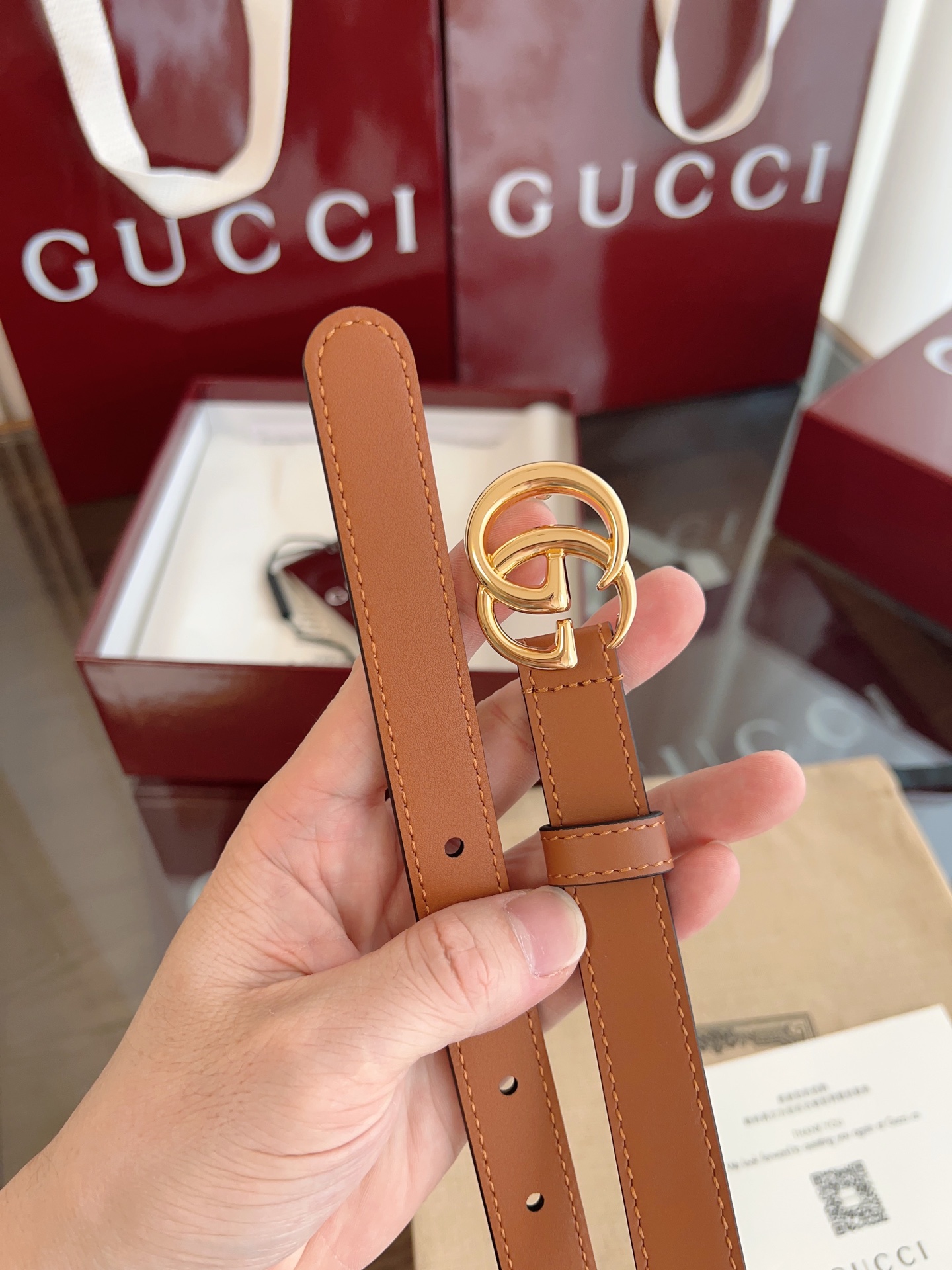  GUCCI 表面头层小牛皮 宽度2.0cm 专柜新版logo横标，原版进口南非皮底，精品双G铜扣  高