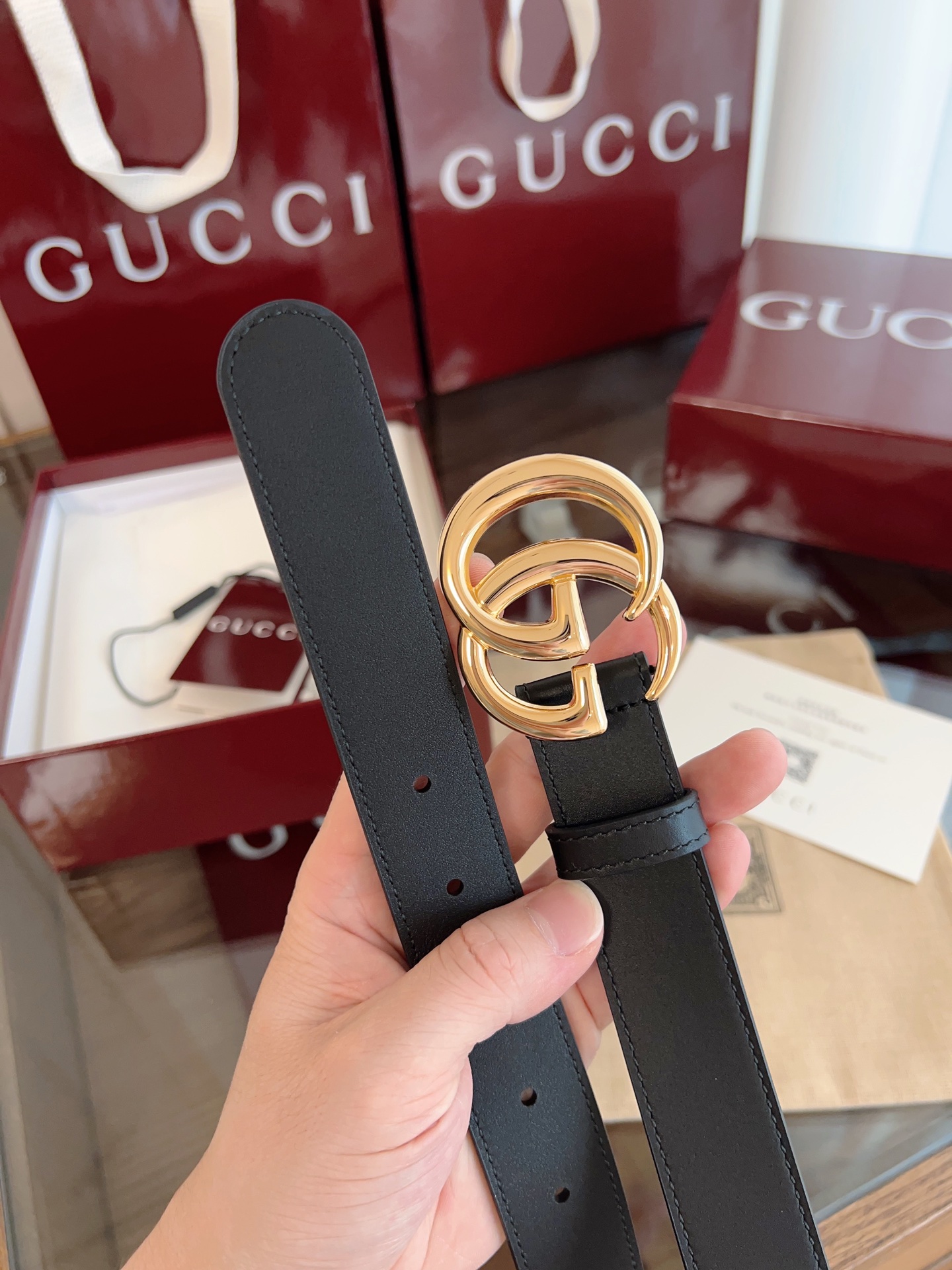  GUCCI 表面头层小牛皮 宽度3.0cm 专柜新版logo横标，原版进口南非皮底，精品双G铜扣  高
