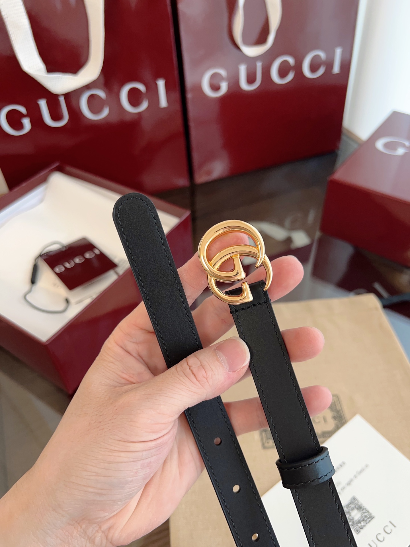  GUCCI 表面头层小牛皮 宽度2.0cm 专柜新版logo横标，原版进口南非皮底，精品双G铜扣  高