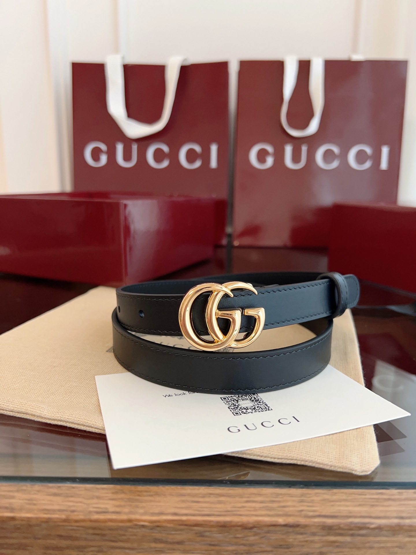 GUCCI 表面头层小牛皮 宽度2.0cm 专柜新版logo横标，原版进口南非皮底，精品双G铜扣  高