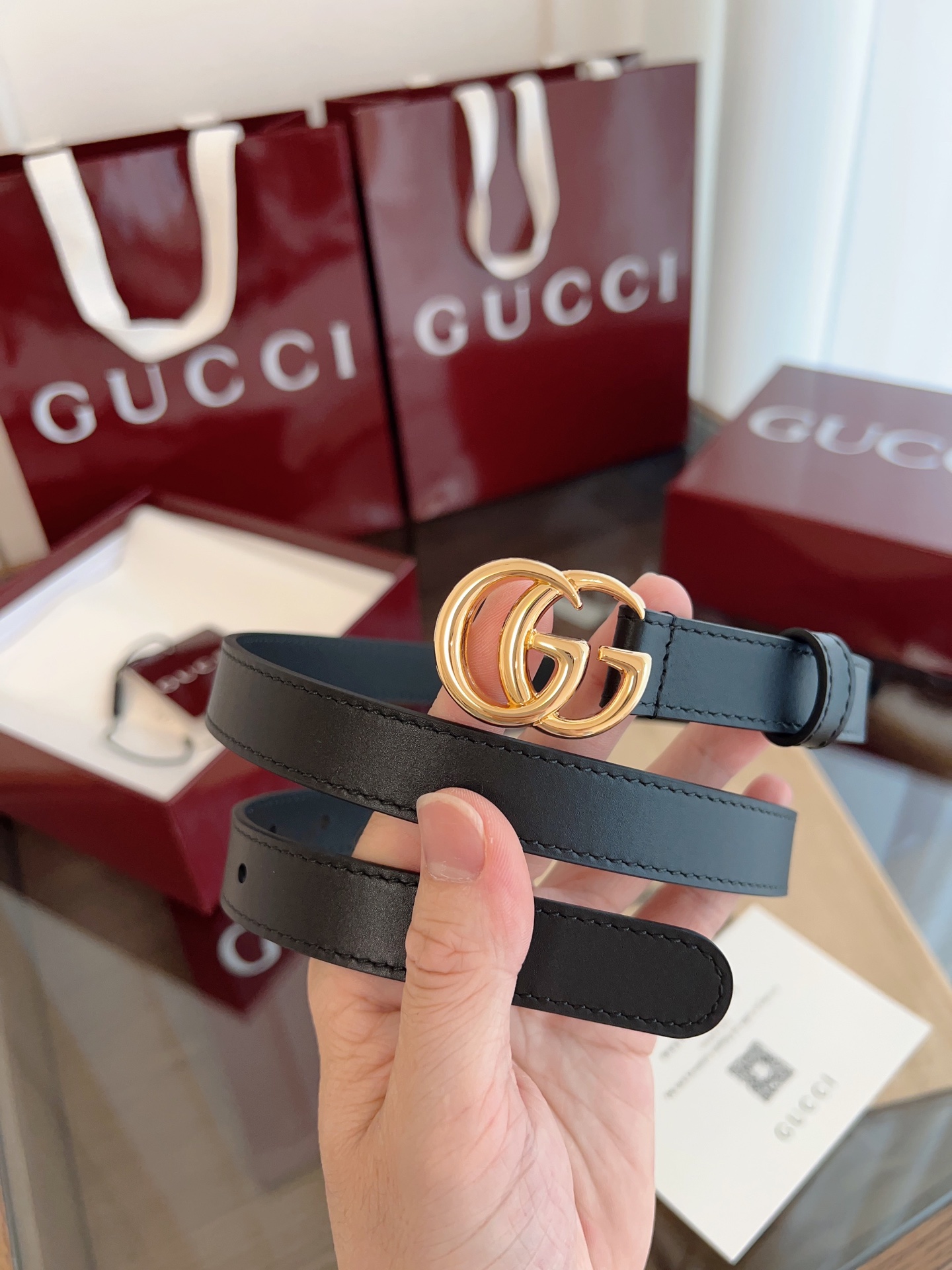  GUCCI 表面头层小牛皮 宽度2.0cm 专柜新版logo横标，原版进口南非皮底，精品双G铜扣  高