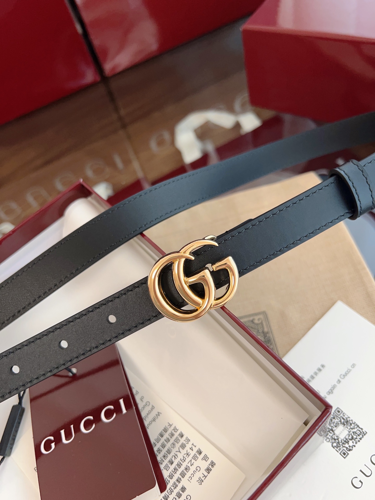  GUCCI 表面头层小牛皮 宽度2.0cm 专柜新版logo横标，原版进口南非皮底，精品双G铜扣  高