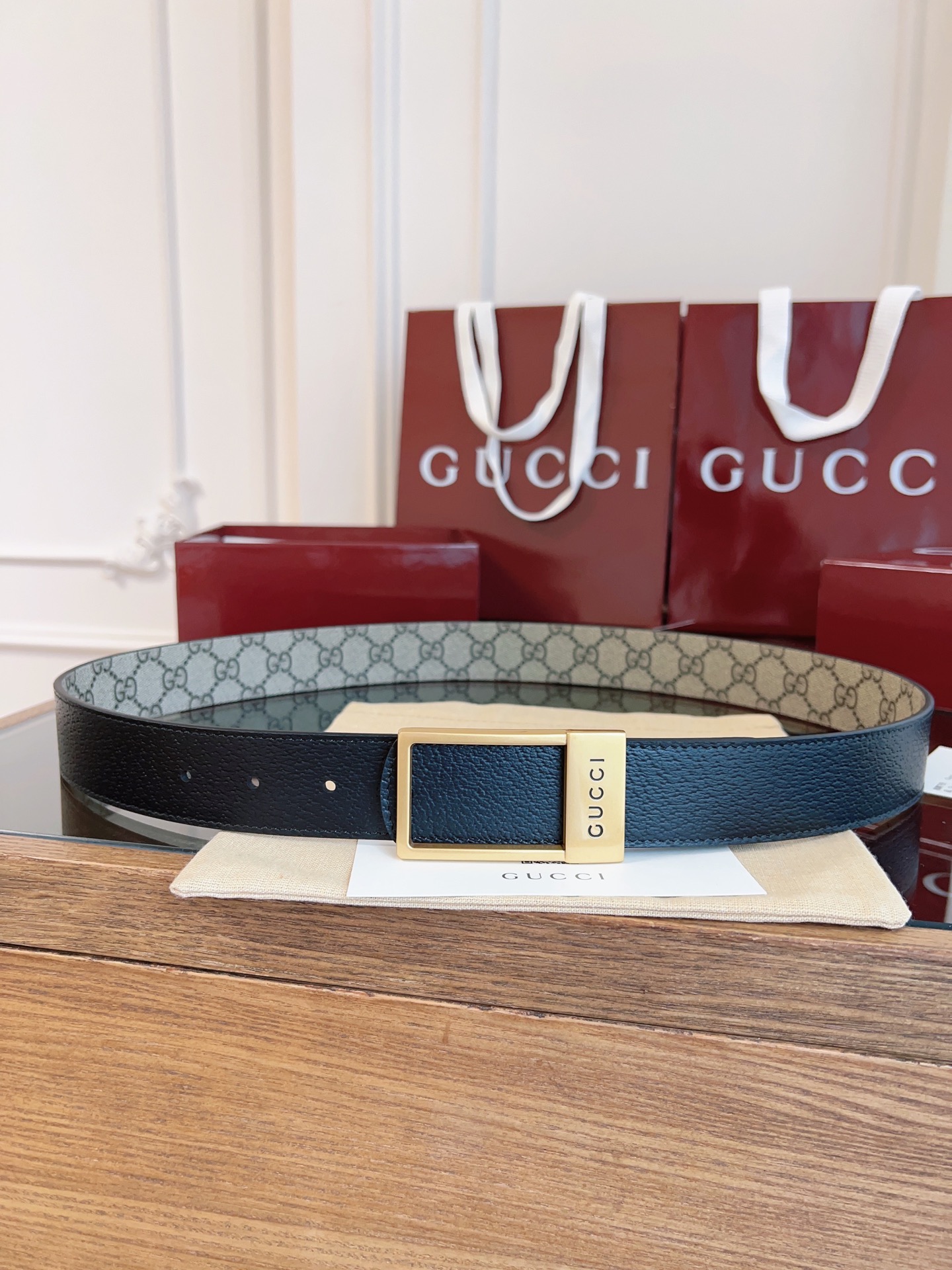  绝美gucci 方扣男士新款腰帶 專櫃同步 寬3.5厘米 帶身帆布杏老花-拼進口猪皮紋黑色 精緻真空電