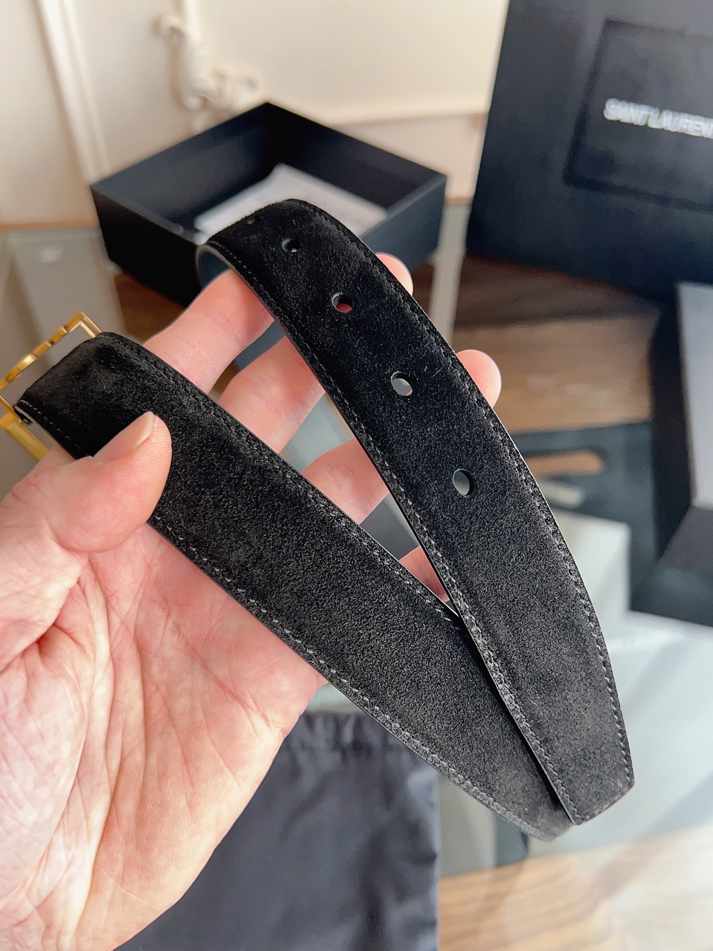 P ysl圣罗兰2026女士新款腰带，冬季爆款绒面原版皮，方形搭扣配以ysl标识腰带环，女士冬季必备款，