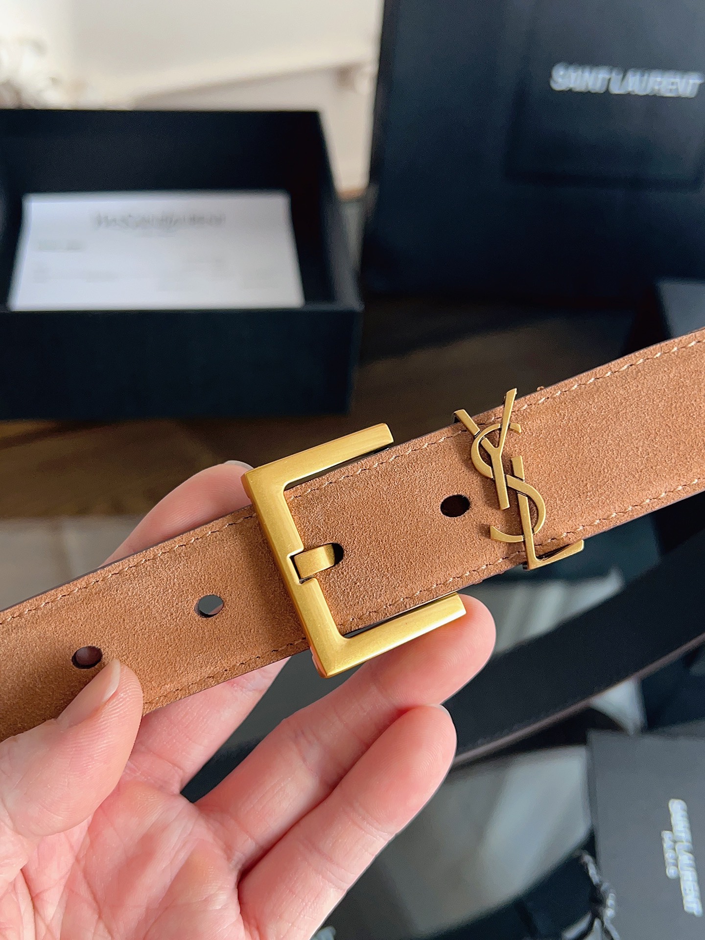 P ysl圣罗兰2026女士新款腰带，冬季爆款绒面原版皮，方形搭扣配以ysl标识腰带环，女士冬季必备款，