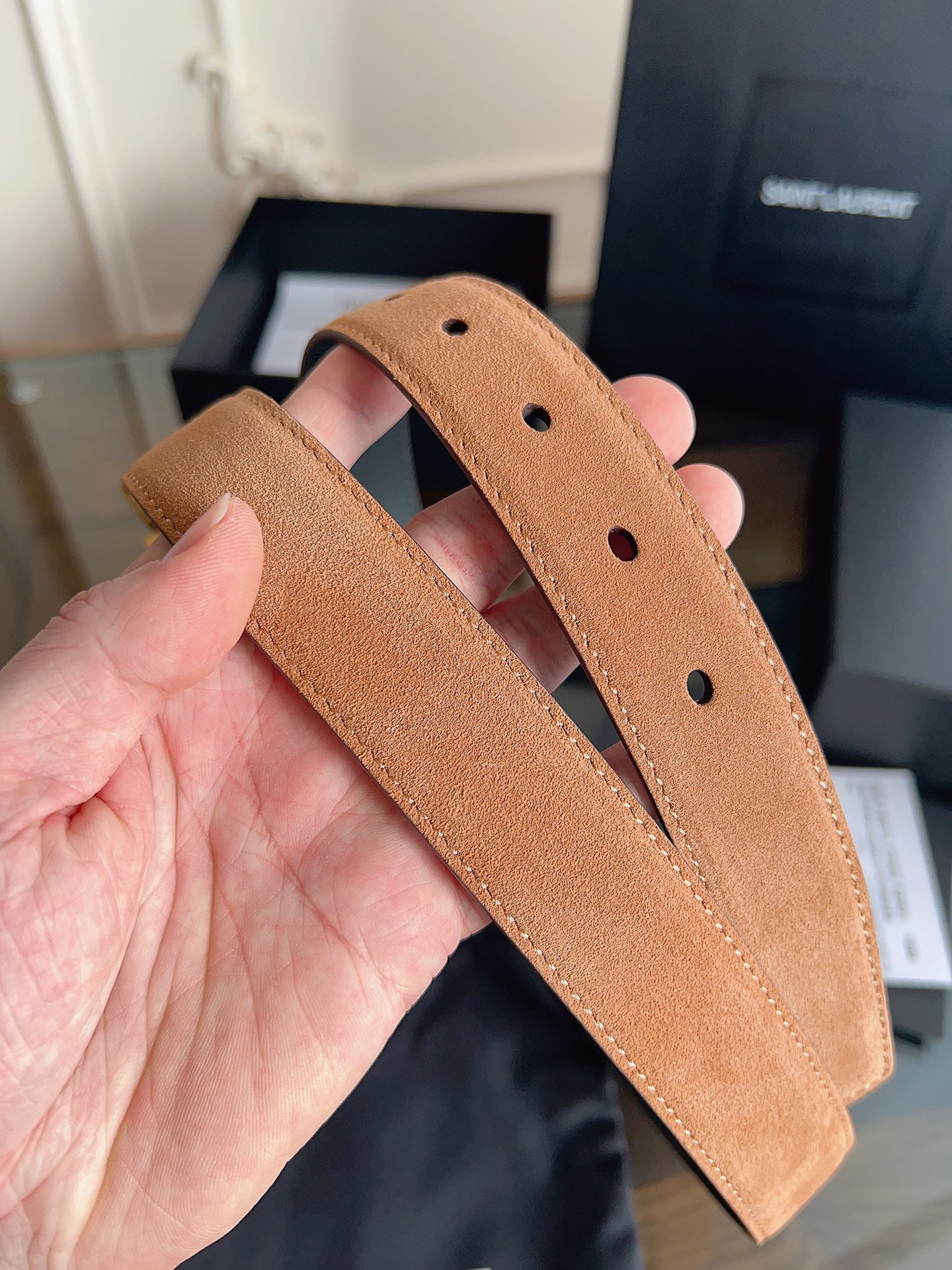 P ysl圣罗兰2026女士新款腰带，冬季爆款绒面原版皮，方形搭扣配以ysl标识腰带环，女士冬季必备款，