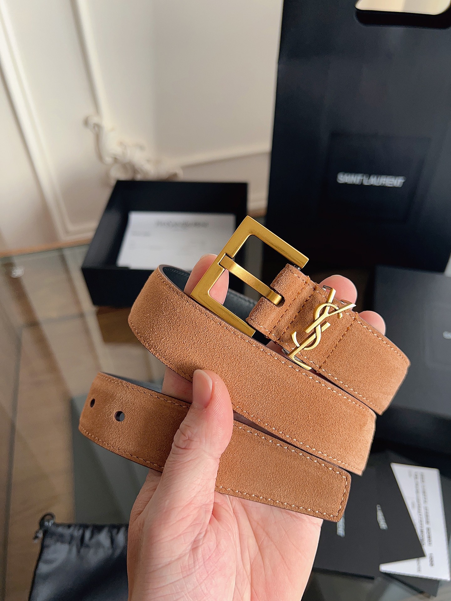 P ysl圣罗兰2026女士新款腰带，冬季爆款绒面原版皮，方形搭扣配以ysl标识腰带环，女士冬季必备款，