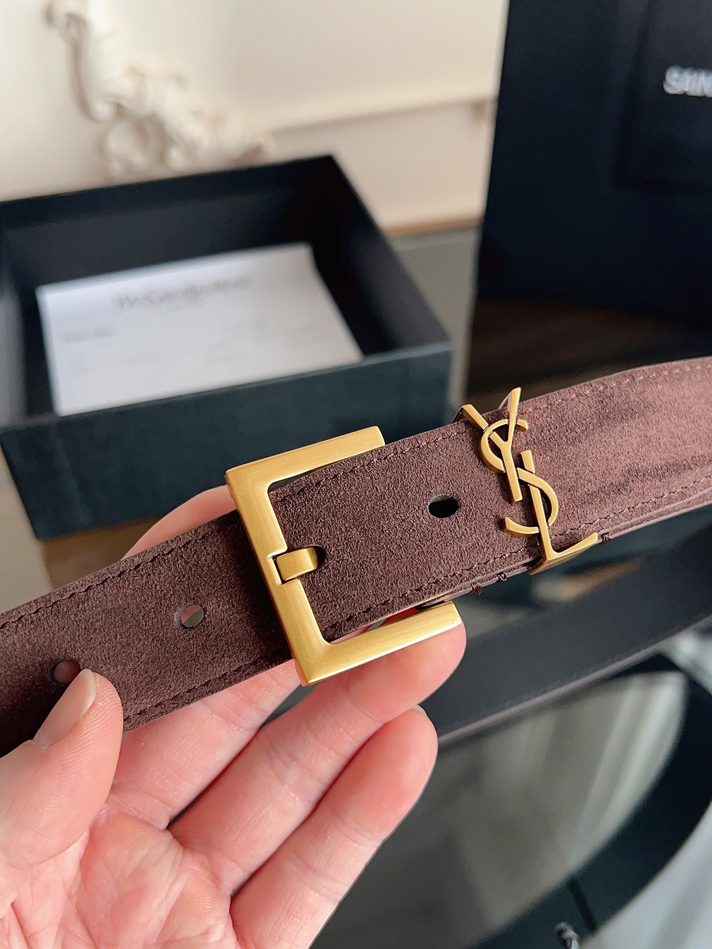 P ysl圣罗兰2026女士新款腰带，冬季爆款绒面原版皮，方形搭扣配以ysl标识腰带环，女士冬季必备款，