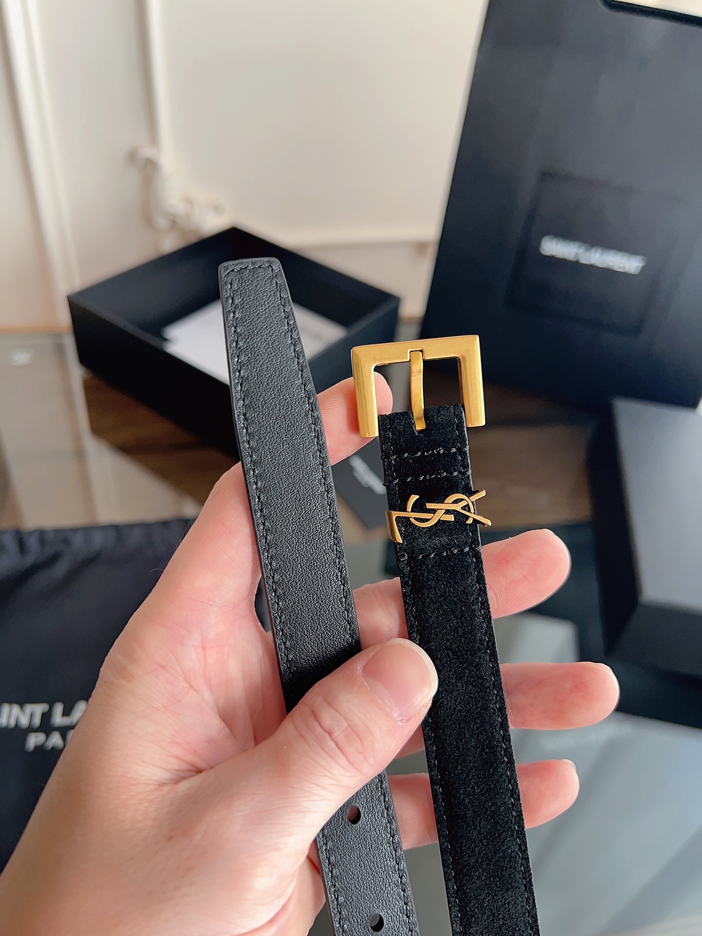 P ysl圣罗兰2026女士新款腰带，冬季爆款绒面原版皮，方形搭扣配以ysl标识腰带环，女士冬季必备款，