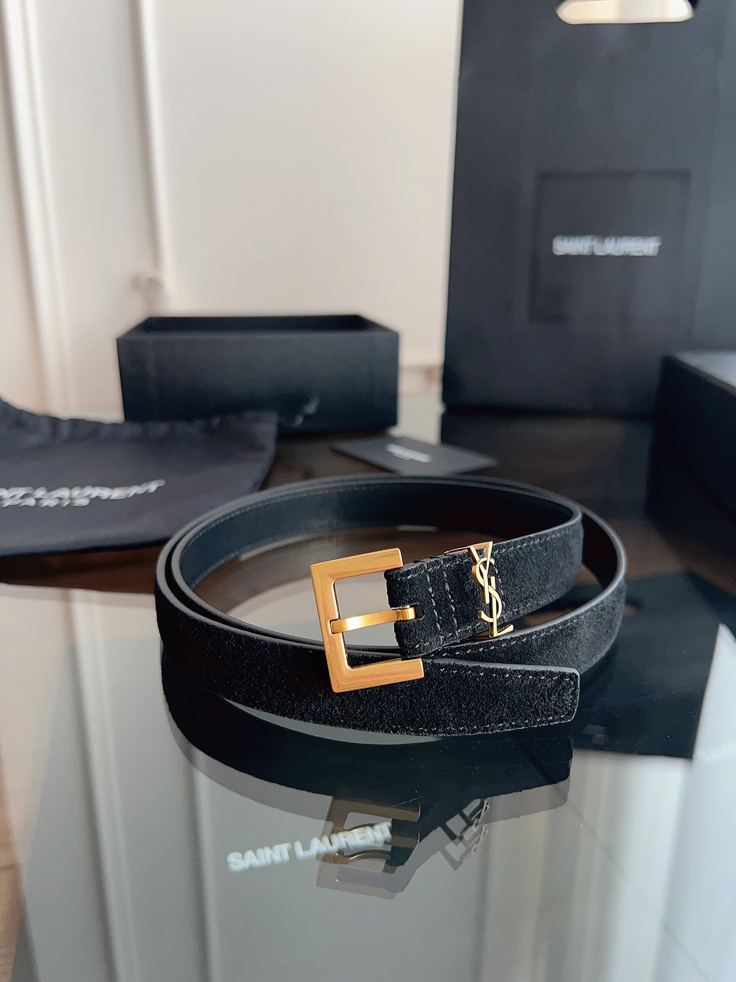 P ysl圣罗兰2026女士新款腰带，冬季爆款绒面原版皮，方形搭扣配以ysl标识腰带环，女士冬季必备款，