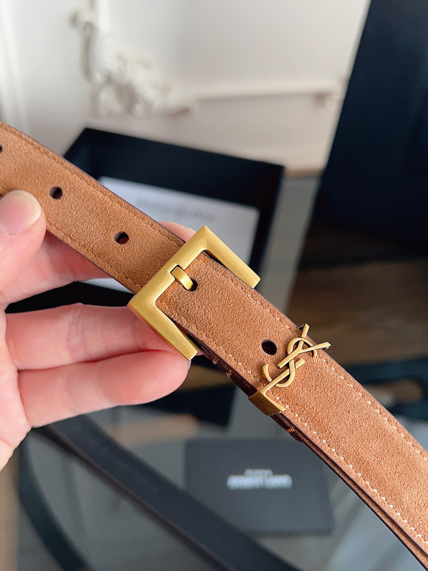 P ysl圣罗兰2026女士新款腰带，冬季爆款绒面原版皮，方形搭扣配以ysl标识腰带环，女士冬季必备款，