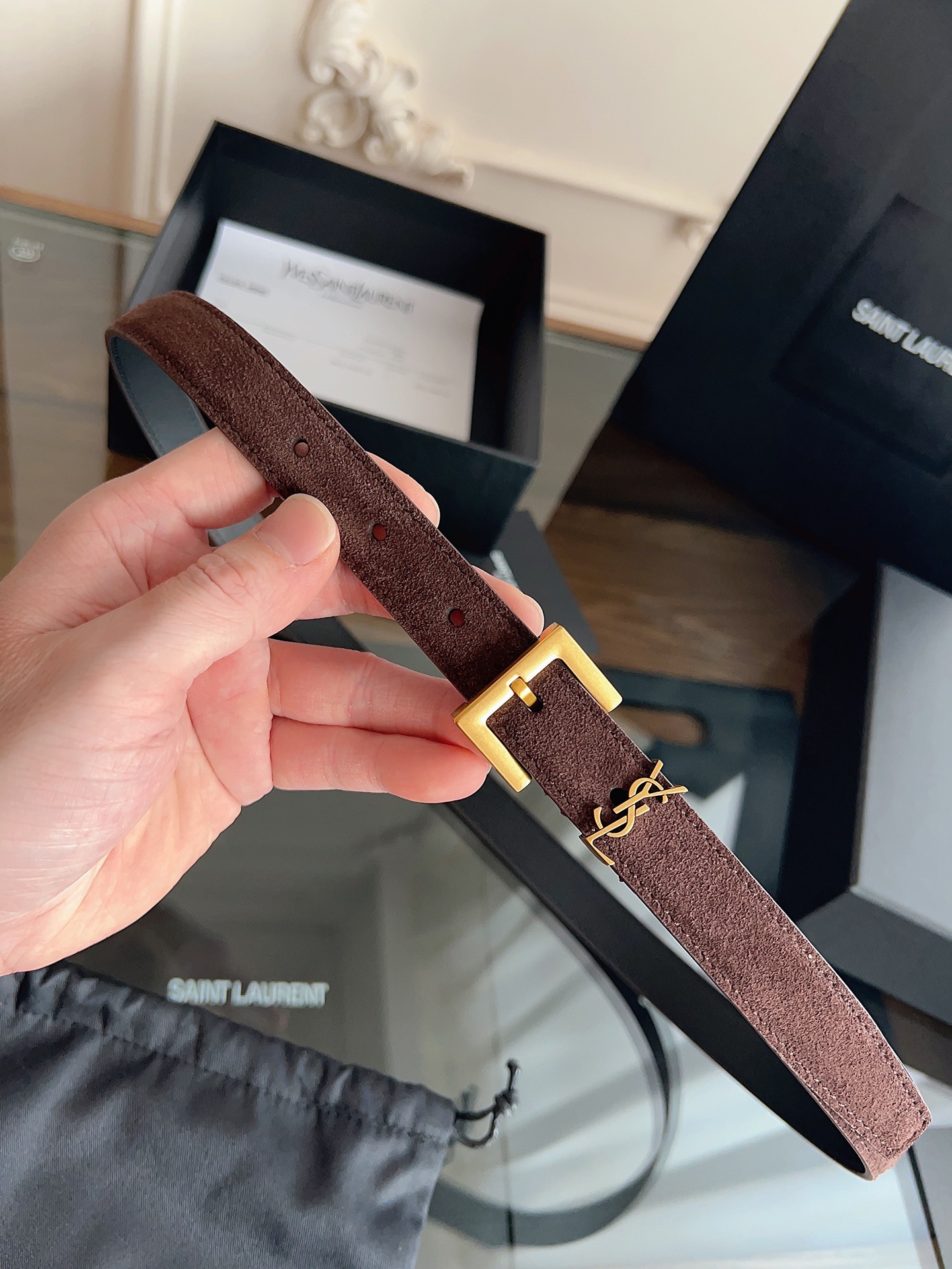 P ysl圣罗兰2026女士新款腰带，冬季爆款绒面原版皮，方形搭扣配以ysl标识腰带环，女士冬季必备款，