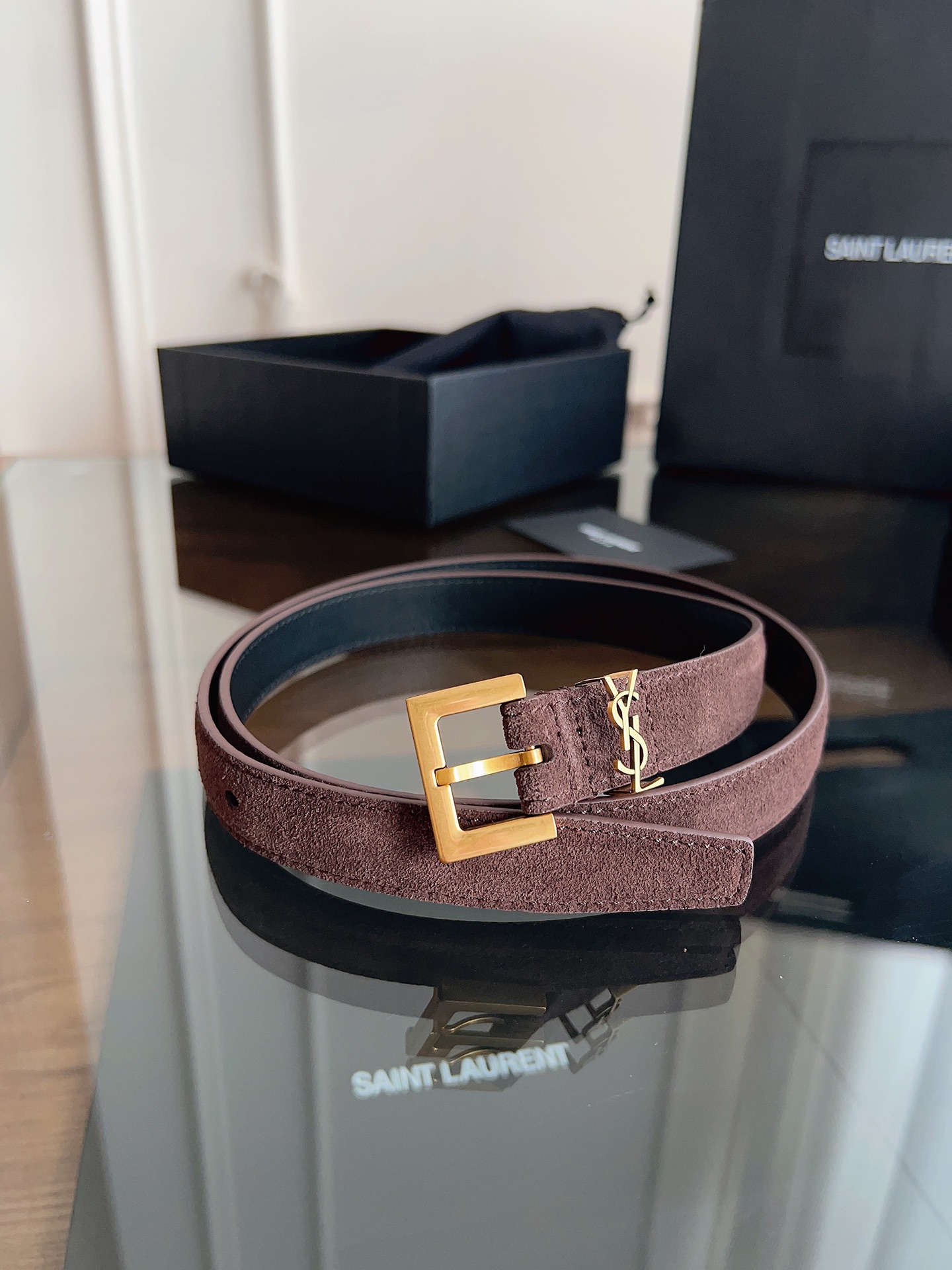 P ysl圣罗兰2026女士新款腰带，冬季爆款绒面原版皮，方形搭扣配以ysl标识腰带环，女士冬季必备款，