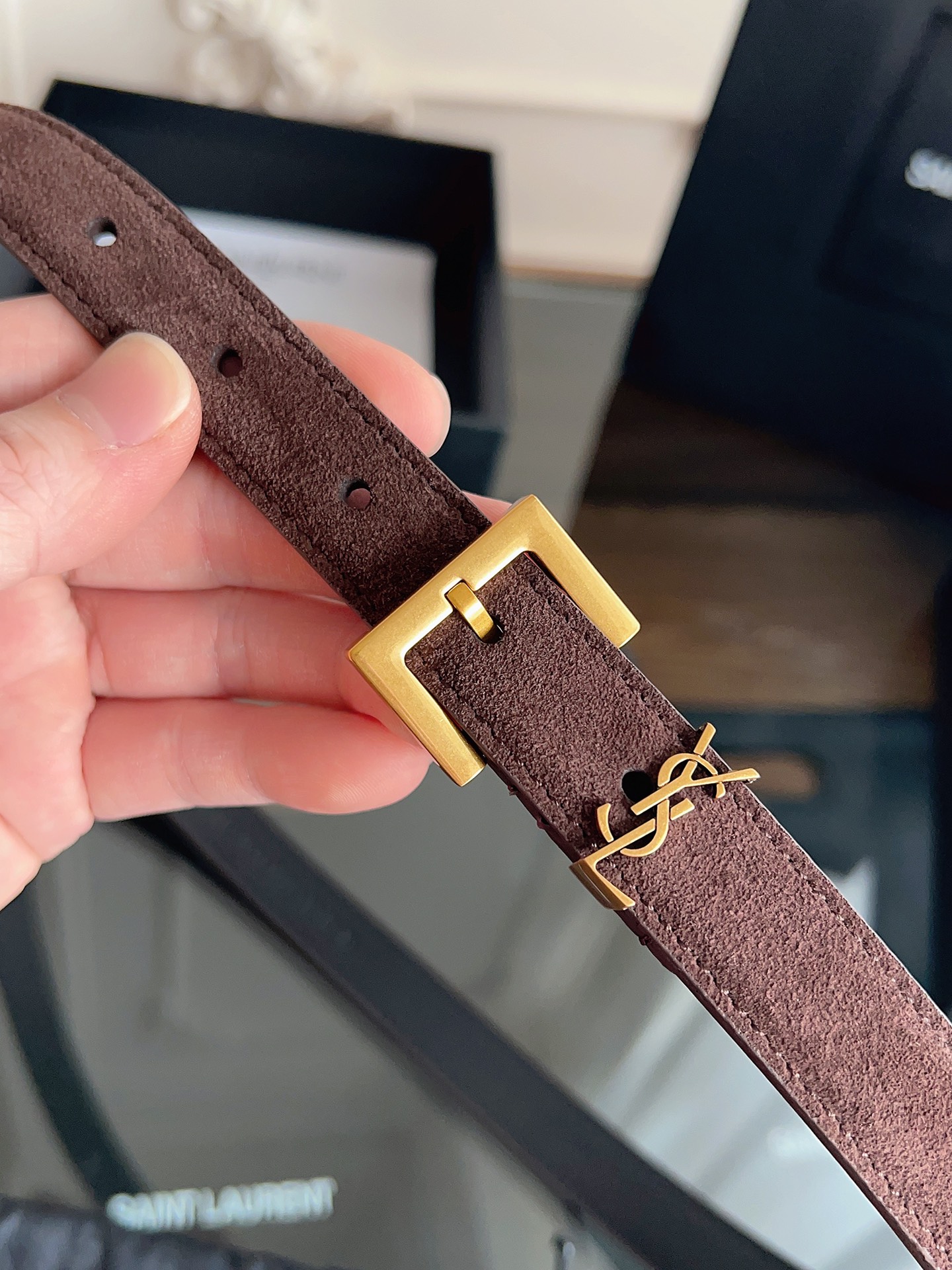 P ysl圣罗兰2026女士新款腰带，冬季爆款绒面原版皮，方形搭扣配以ysl标识腰带环，女士冬季必备款，