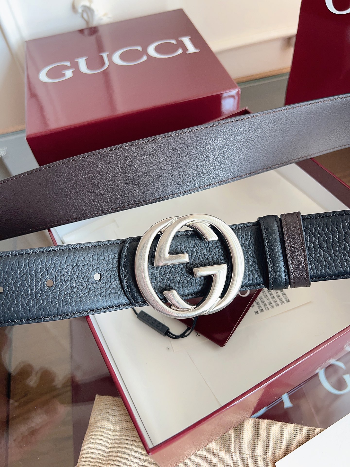 Gucci Style Black Leather Men's Belts Lookbook Reference image 2