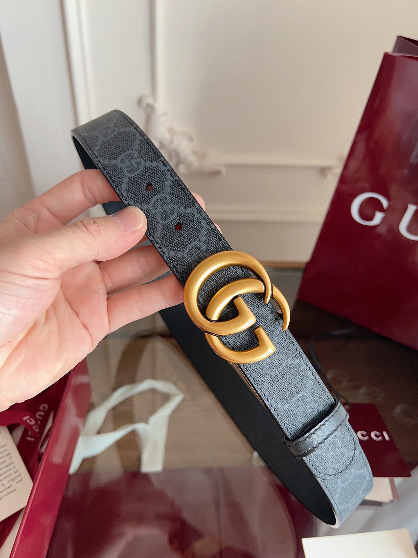 Gucci  92TIC 黑篮SuPreme PVC黑花 小牛皮黑底 宽度3.0cm 复古GG旋转扣双面