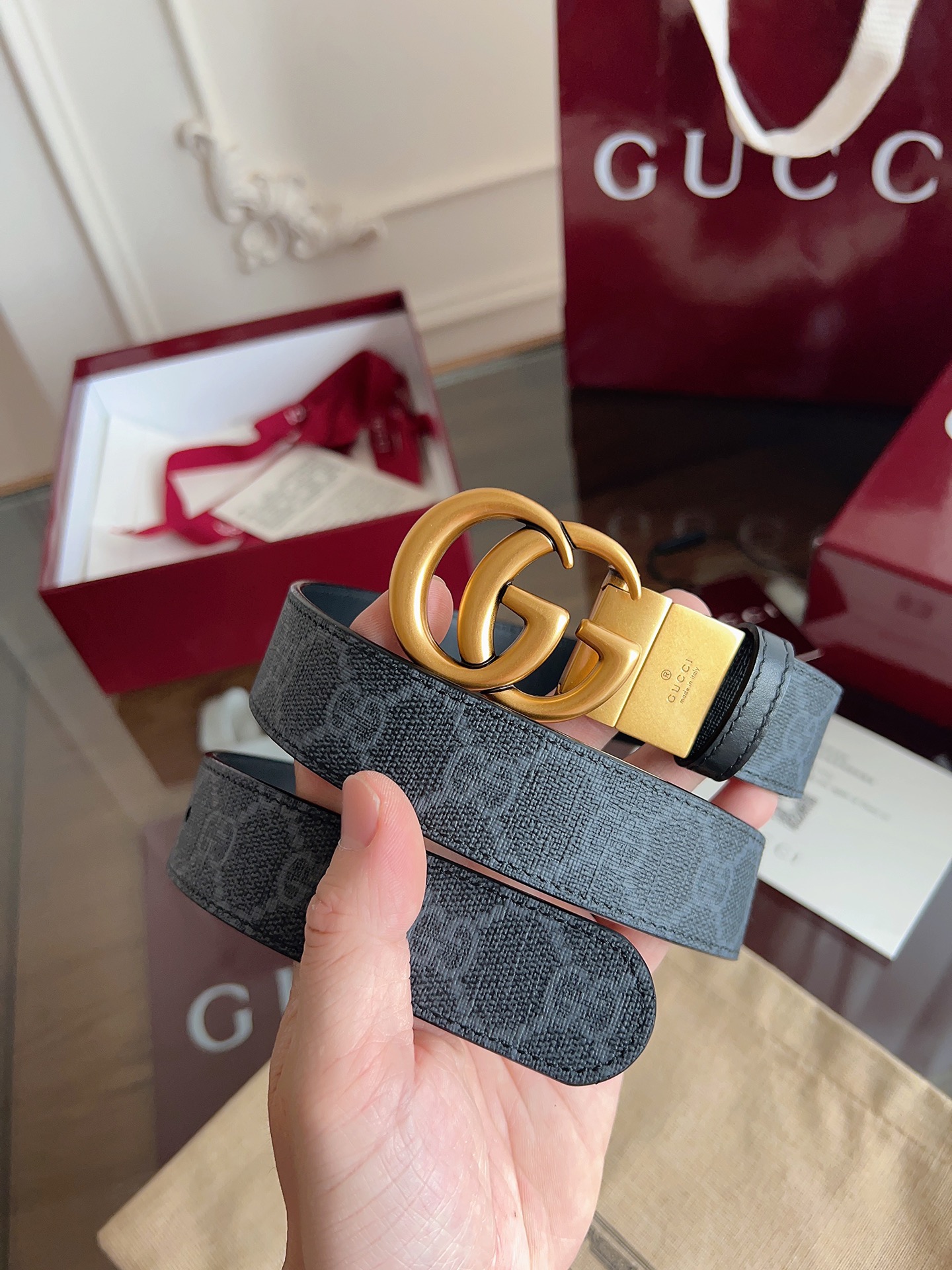 Gucci  92TIC 黑篮SuPreme PVC黑花 小牛皮黑底 宽度3.0cm 复古GG旋转扣双面
