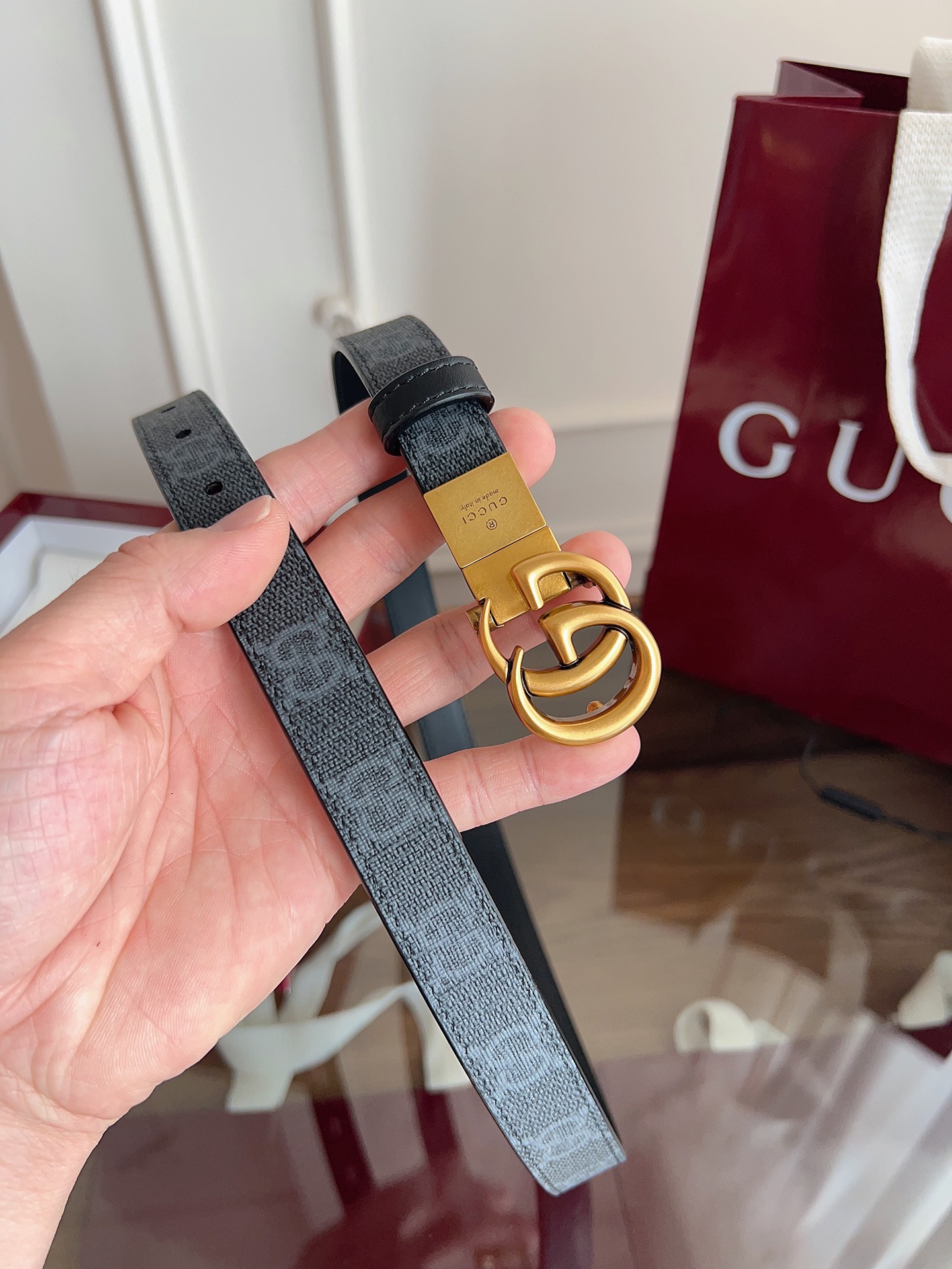 Gucci  92TIC 黑篮SuPreme PVC黑花 小牛皮黑底 宽度2.0cm 复古GG旋转扣双面