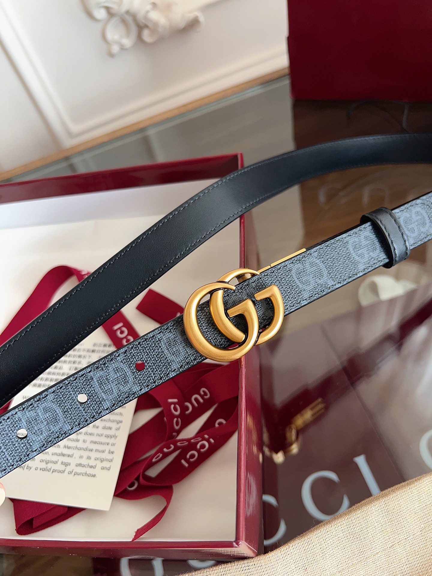 Gucci  92TIC 黑篮SuPreme PVC黑花 小牛皮黑底 宽度2.0cm 复古GG旋转扣双面