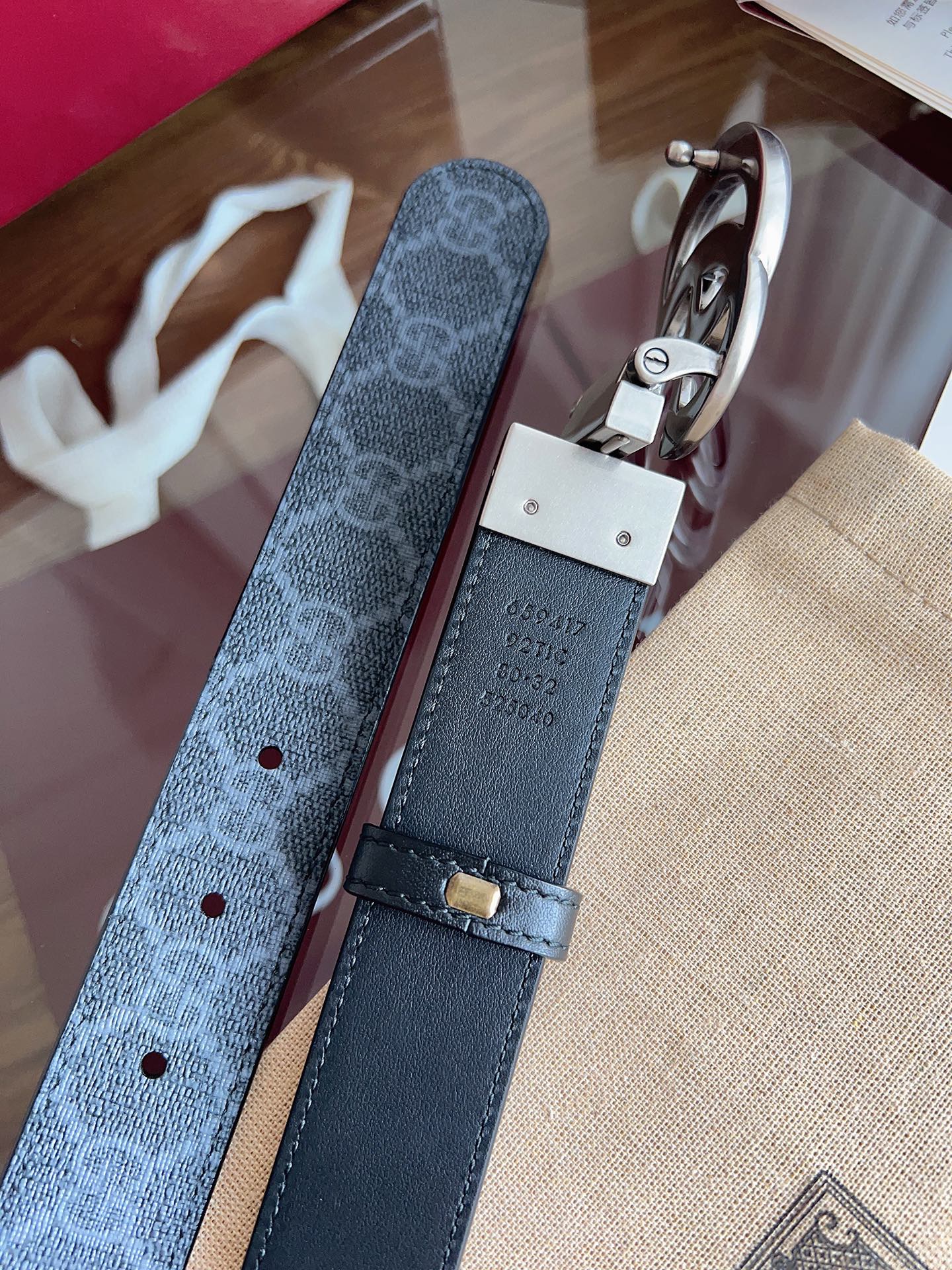 Gucci  92TIC 黑篮SuPreme PVC黑花 小牛皮黑底 宽度3.0cm 复古GG旋转扣 双