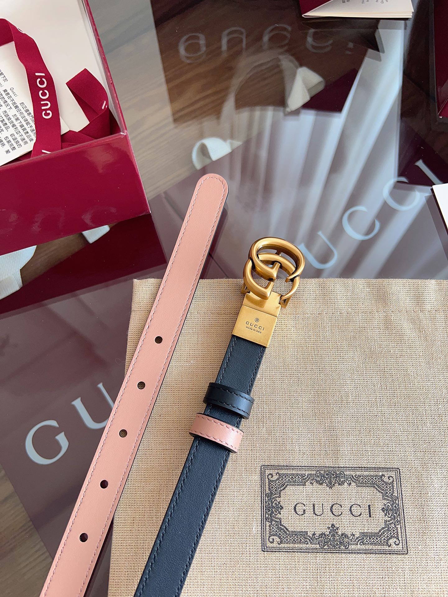 Gucci  92TIC 进口双面黑拼浅粉小牛皮 宽度2.0cm 复古GG旋转扣双面可用/可裁剪