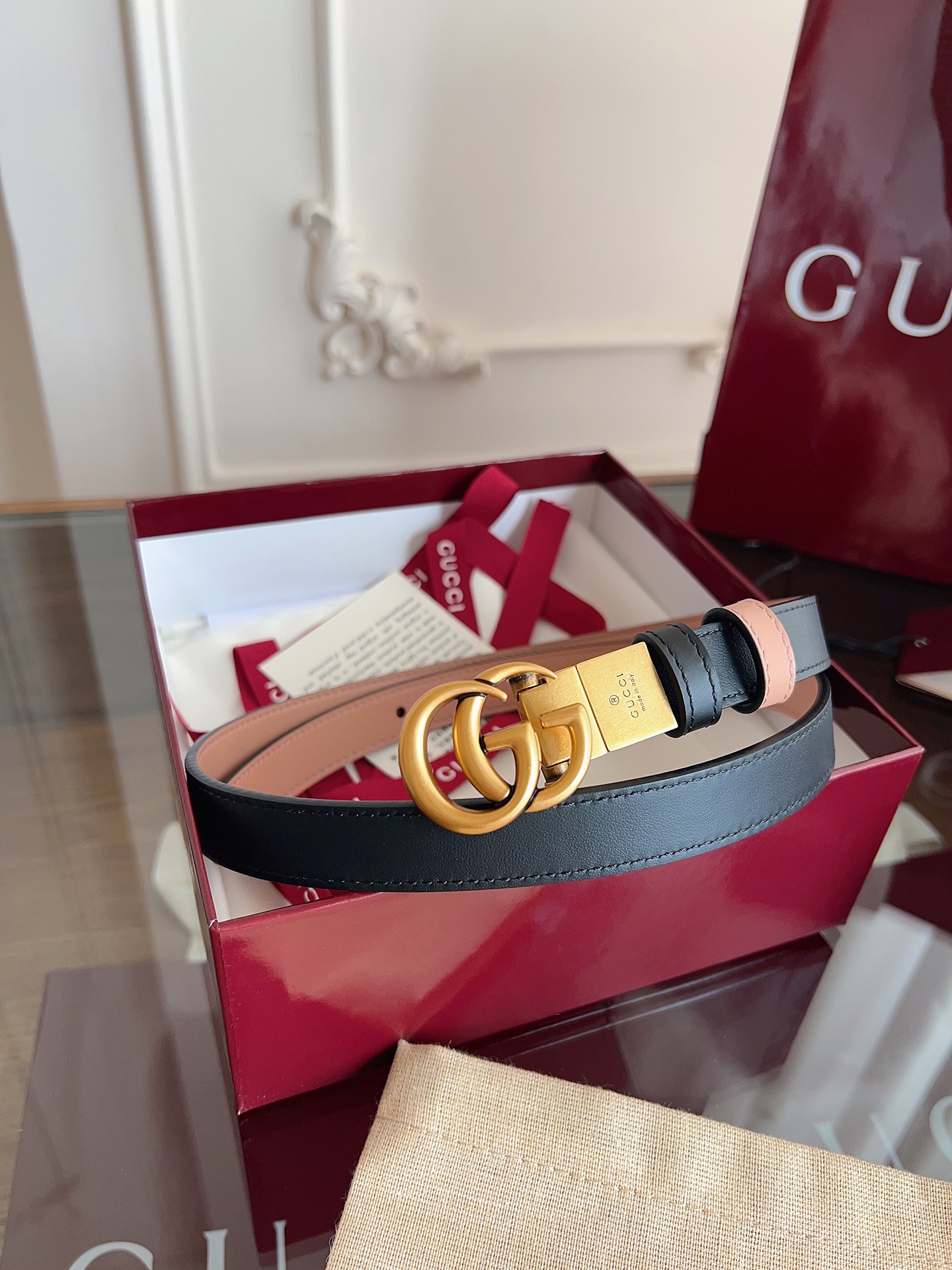Gucci  92TIC 进口双面黑拼浅粉小牛皮 宽度2.0cm 复古GG旋转扣双面可用/可裁剪