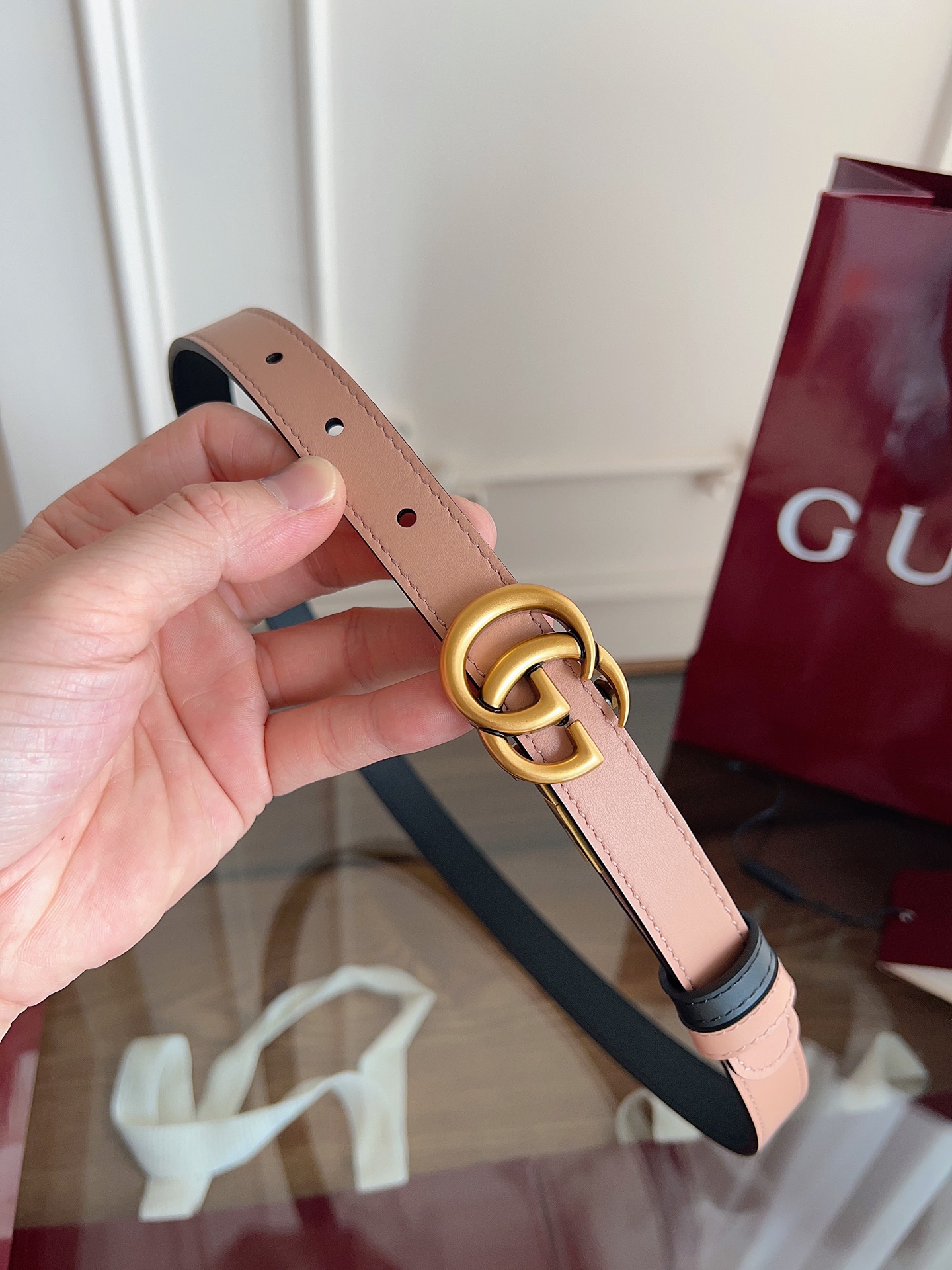 Gucci  92TIC 进口双面黑拼浅粉小牛皮 宽度2.0cm 复古GG旋转扣双面可用/可裁剪