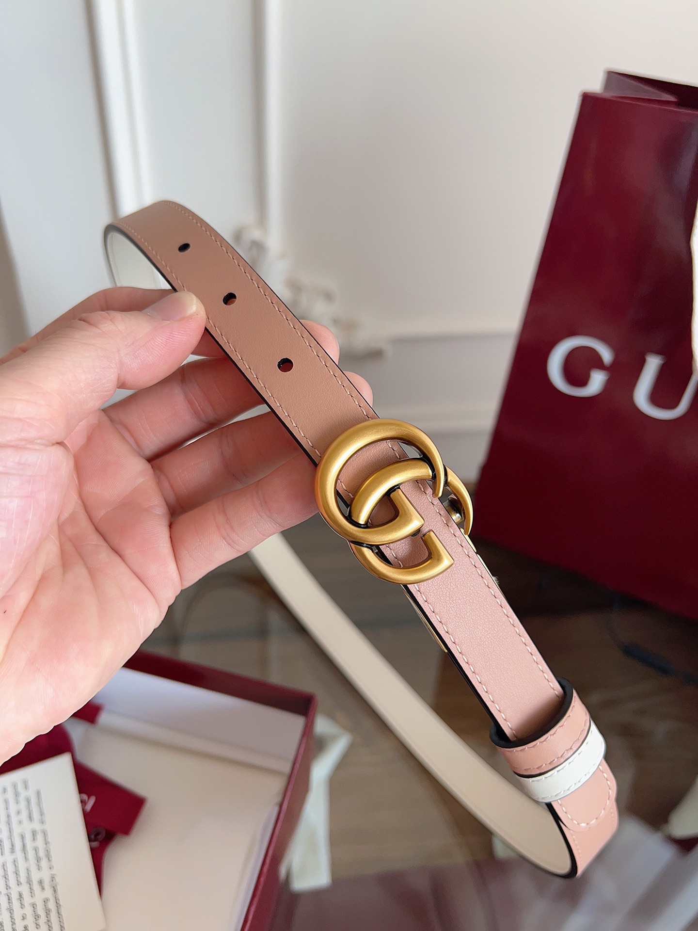 Gucci  0YATC 进口双面 白拼浅粉小牛皮 宽度2.0cm 复古GG旋转扣双面可用/可裁剪