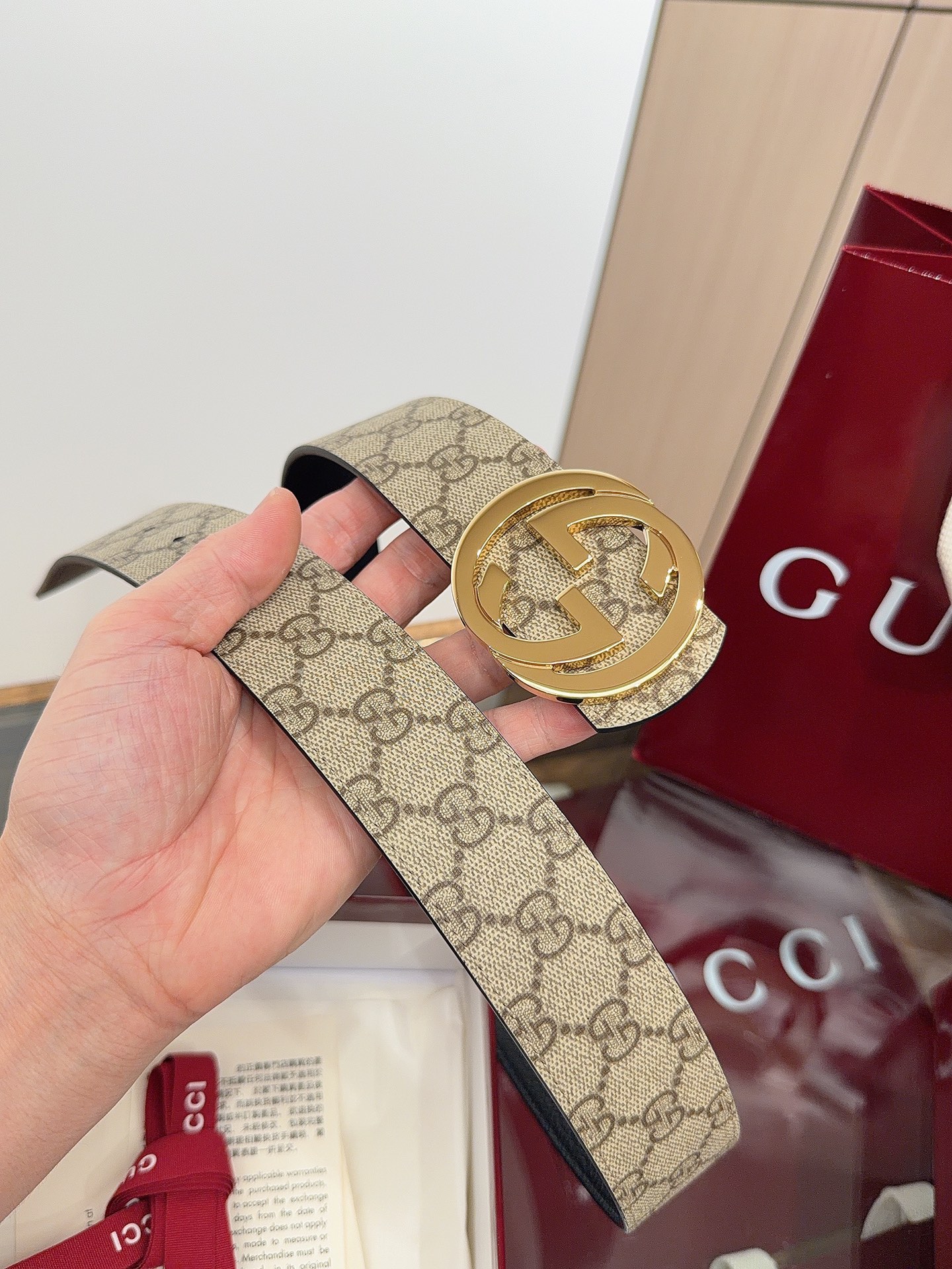 绝美gucci 双G扣男士新款腰帶 專櫃同步 寬4厘米 帶身帆布咖老花-拼進口荔枝紋黑色 精緻真空電鍍雙G鋼扣 雙面可用
