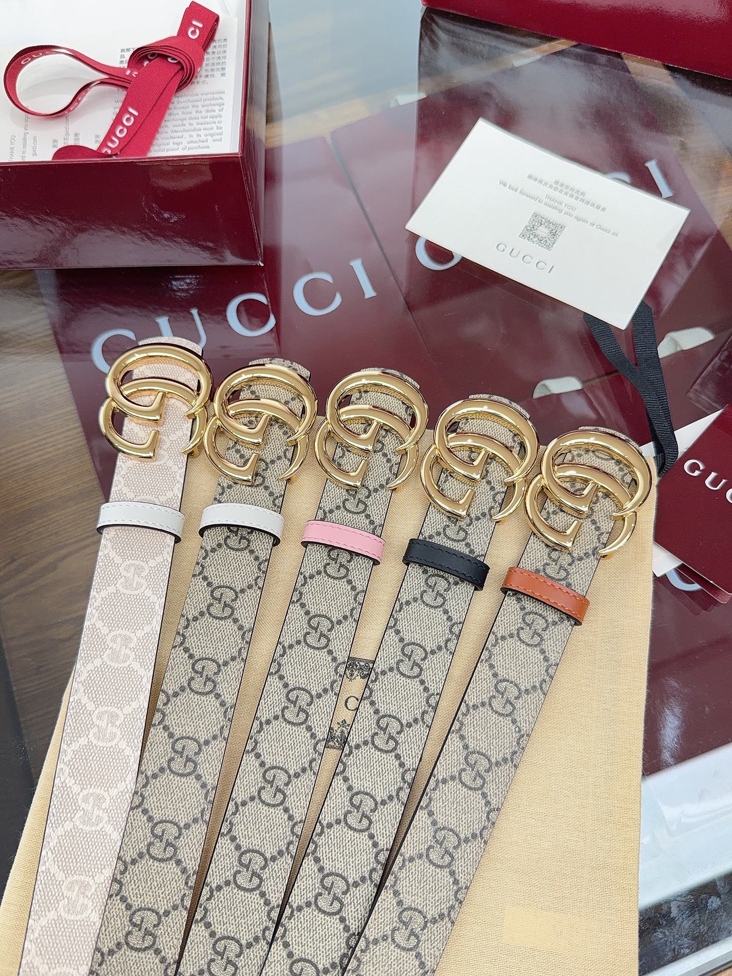 绝美gucci G女式新款腰帶 專櫃同步 寬3.0厘米 帶身帆布杏老花-拼進口小牛皮粉色 精緻真空電鍍双G型鋼扣 雙面可