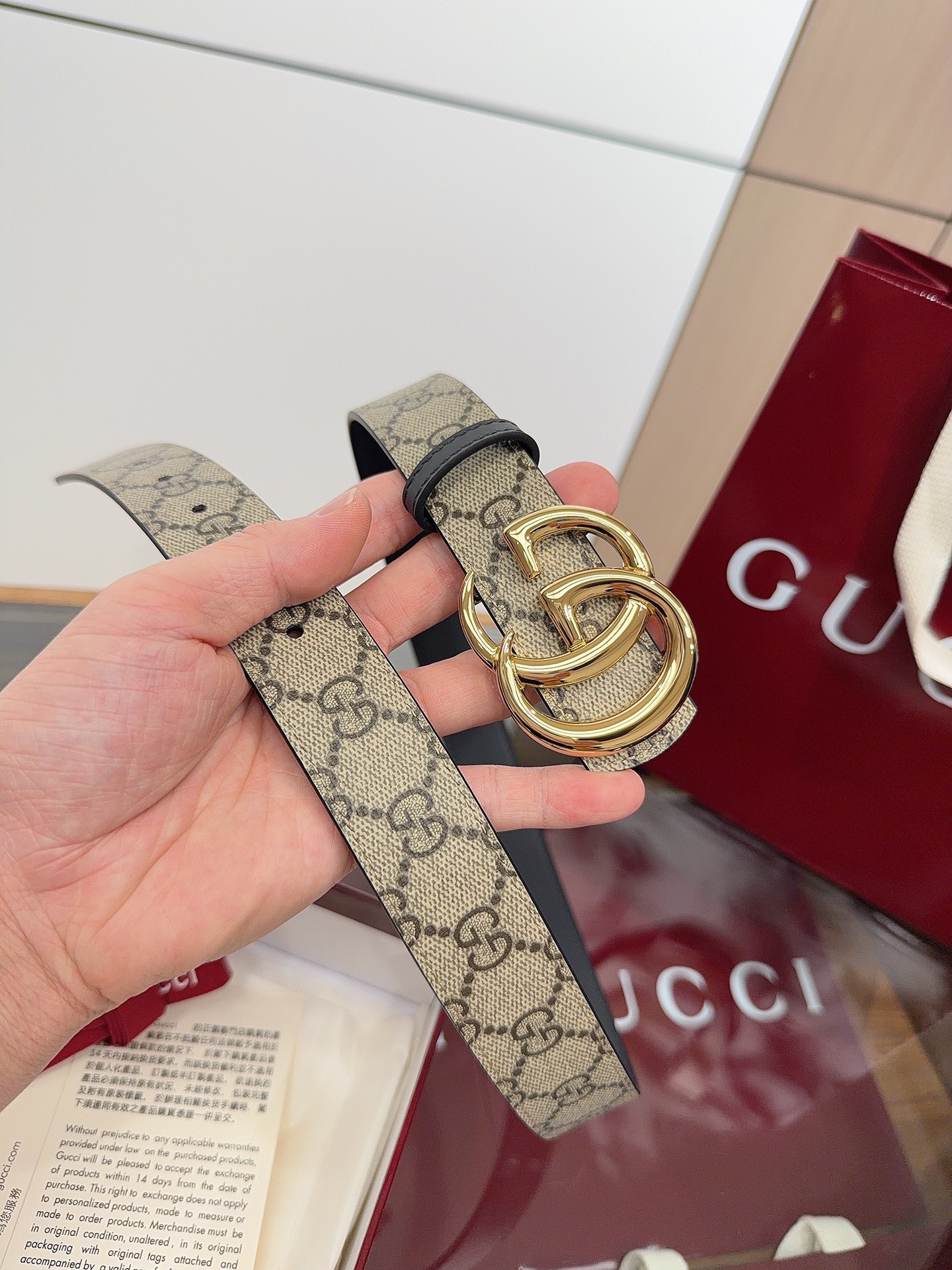 绝美gucci G女式新款腰帶 專櫃同步 寬3.0厘米 帶身帆布杏老花-拼進口小牛皮黑色 精緻真空電鍍双G型鋼扣 雙面可