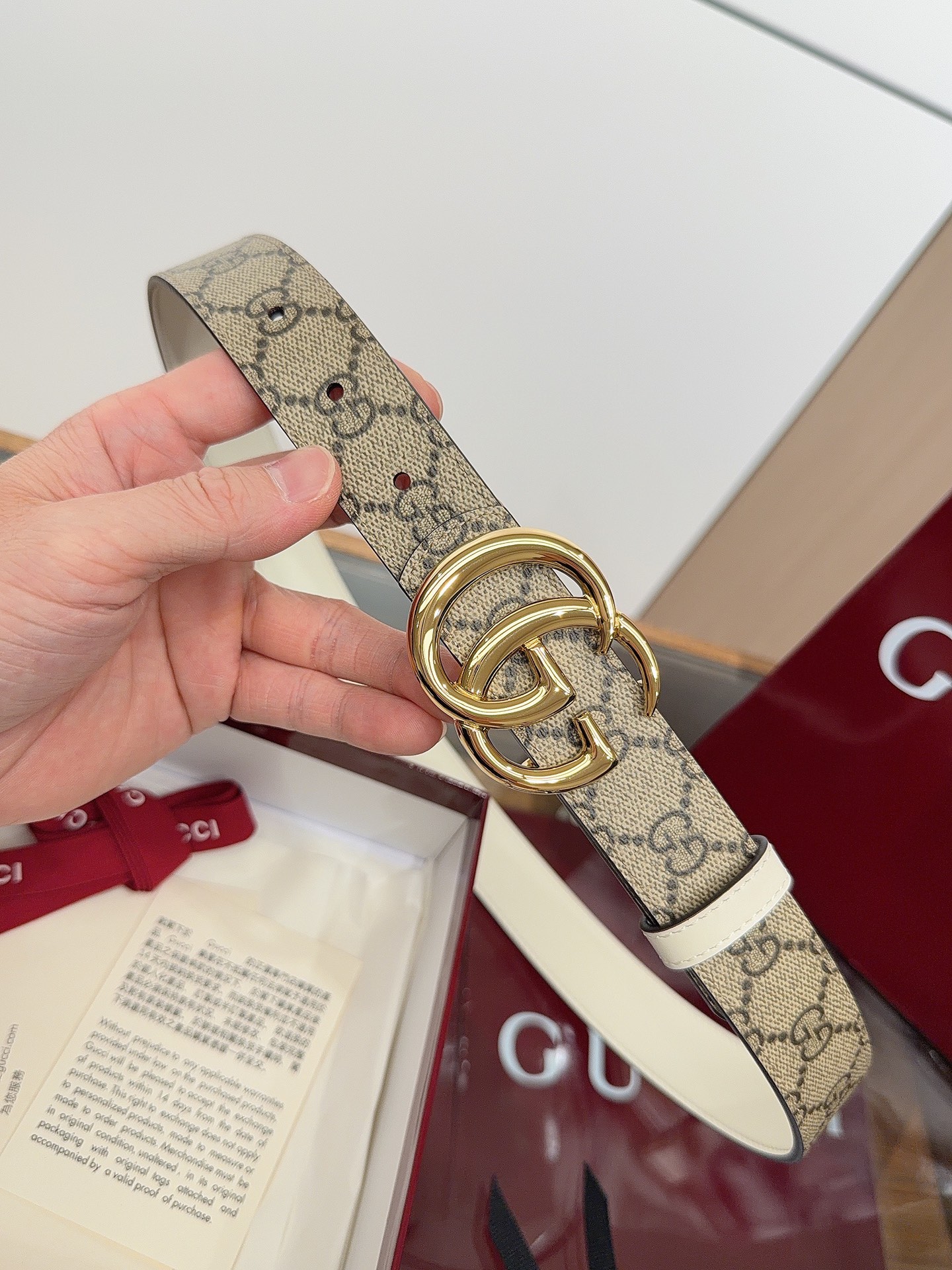 绝美gucci G女式新款腰帶 專櫃同步 寬3.0厘米 帶身帆布杏老花-拼進口小牛皮米白 精緻真空電鍍双G型鋼扣 雙面可