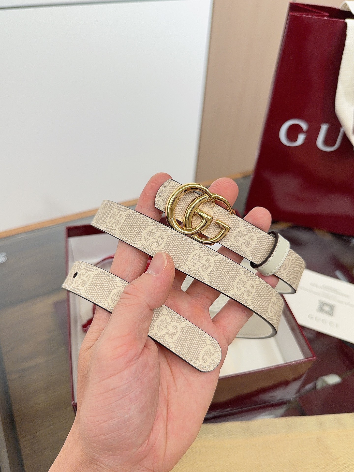 绝美gucci G女式新款腰帶 專櫃同步 寬2.0厘米 帶身帆布燕麦色老花-拼進口米白小牛皮 精緻真空電鍍双G型鋼扣 雙