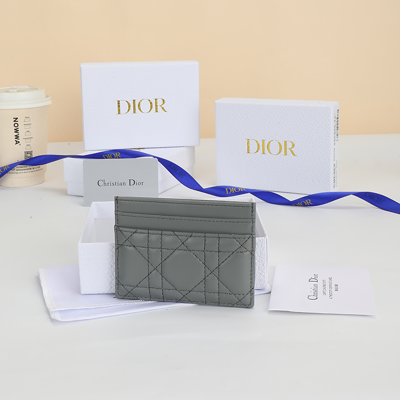Dior Gray everyday