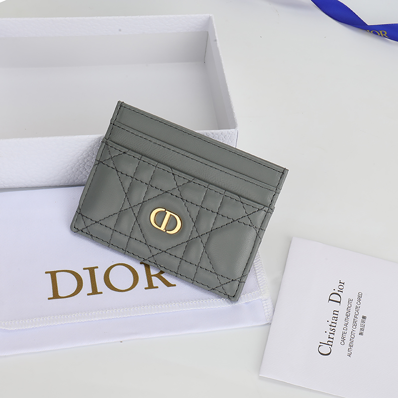 Dior Gray everyday